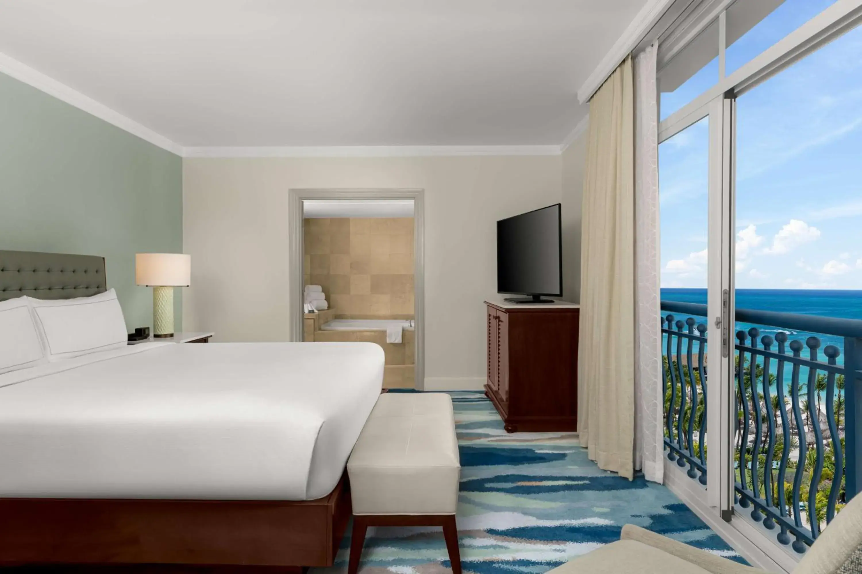 Palm Beach Club Suite with One King Bed and Ocean View in Hilton Aruba Caribbean Resort & Casino Palm Beach Club Suite with One King Bed and Ocean View in Hilton Aruba Caribbean Resort & Casino