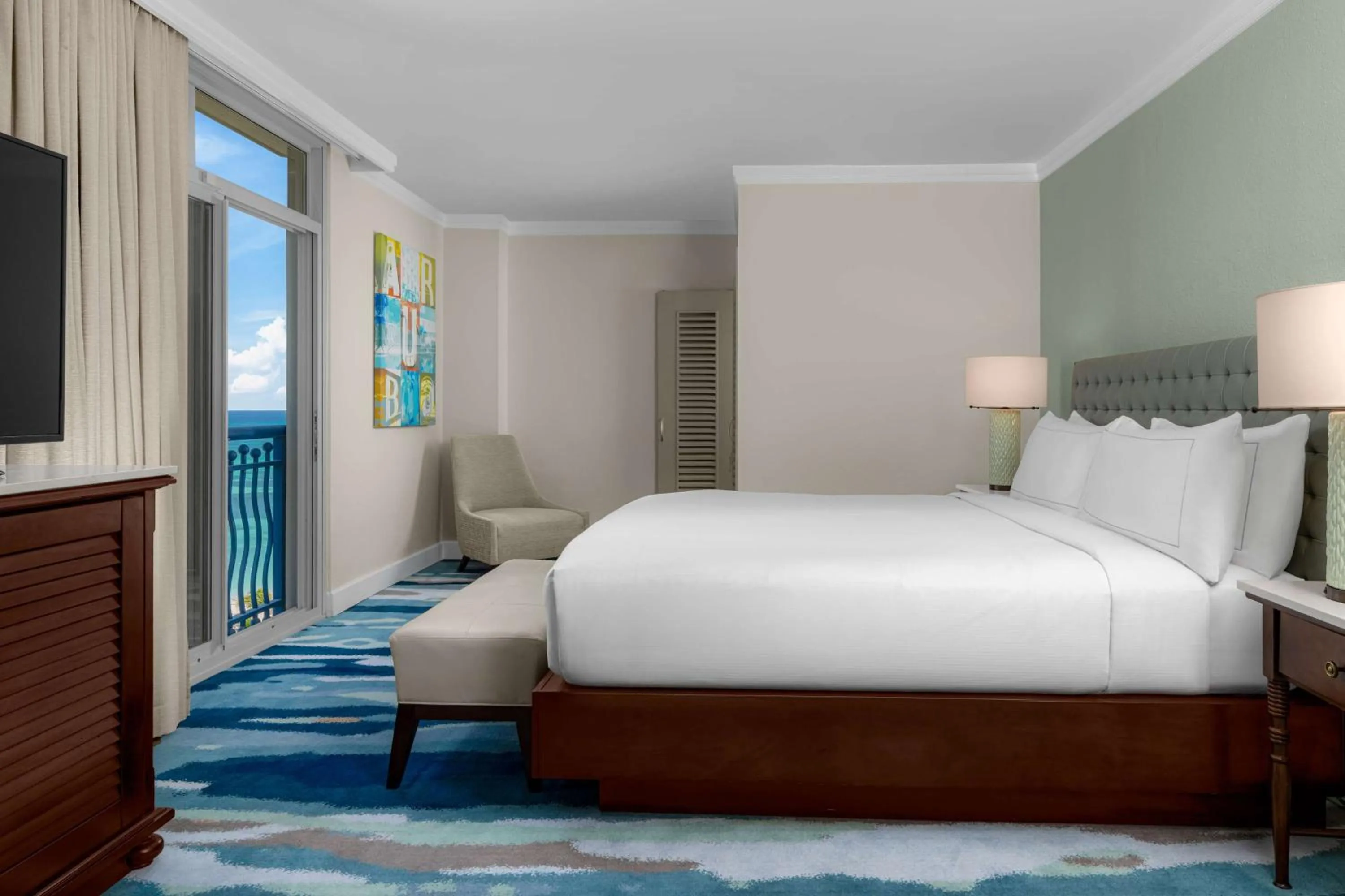 Bed in Hilton Aruba Caribbean Resort & Casino