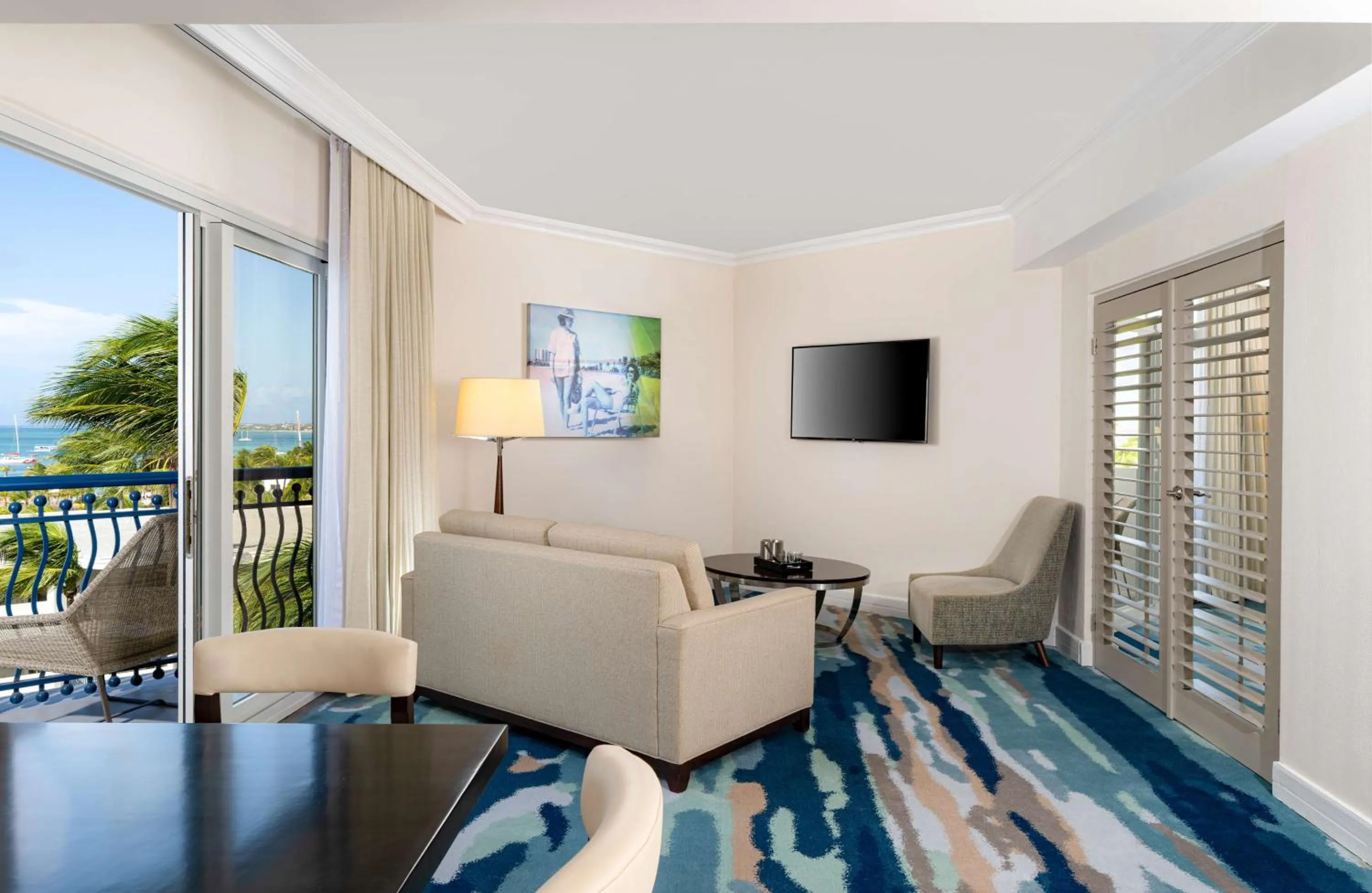 Living room in Hilton Aruba Caribbean Resort & Casino