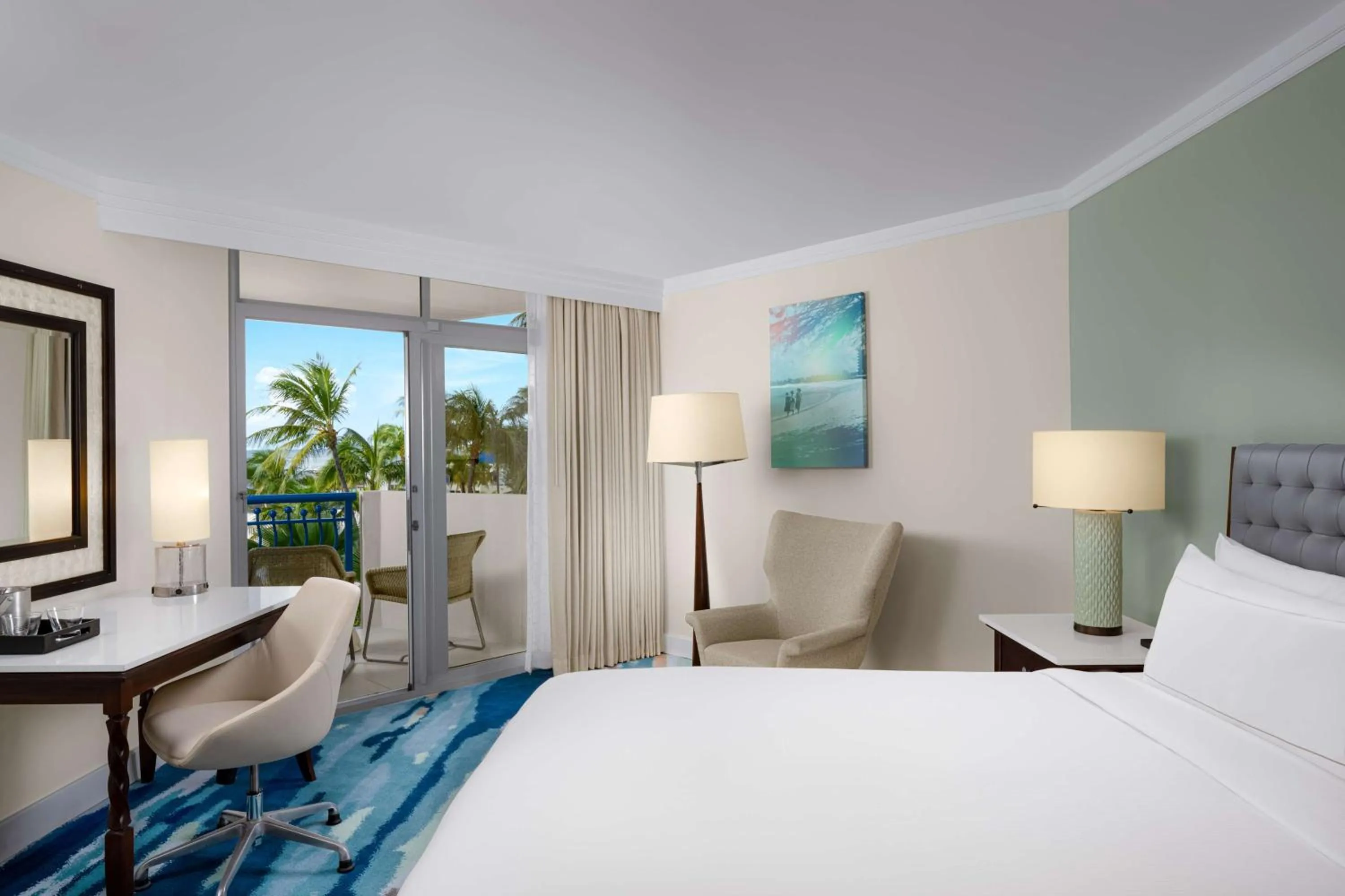 Bedroom, Bed in Hilton Aruba Caribbean Resort & Casino