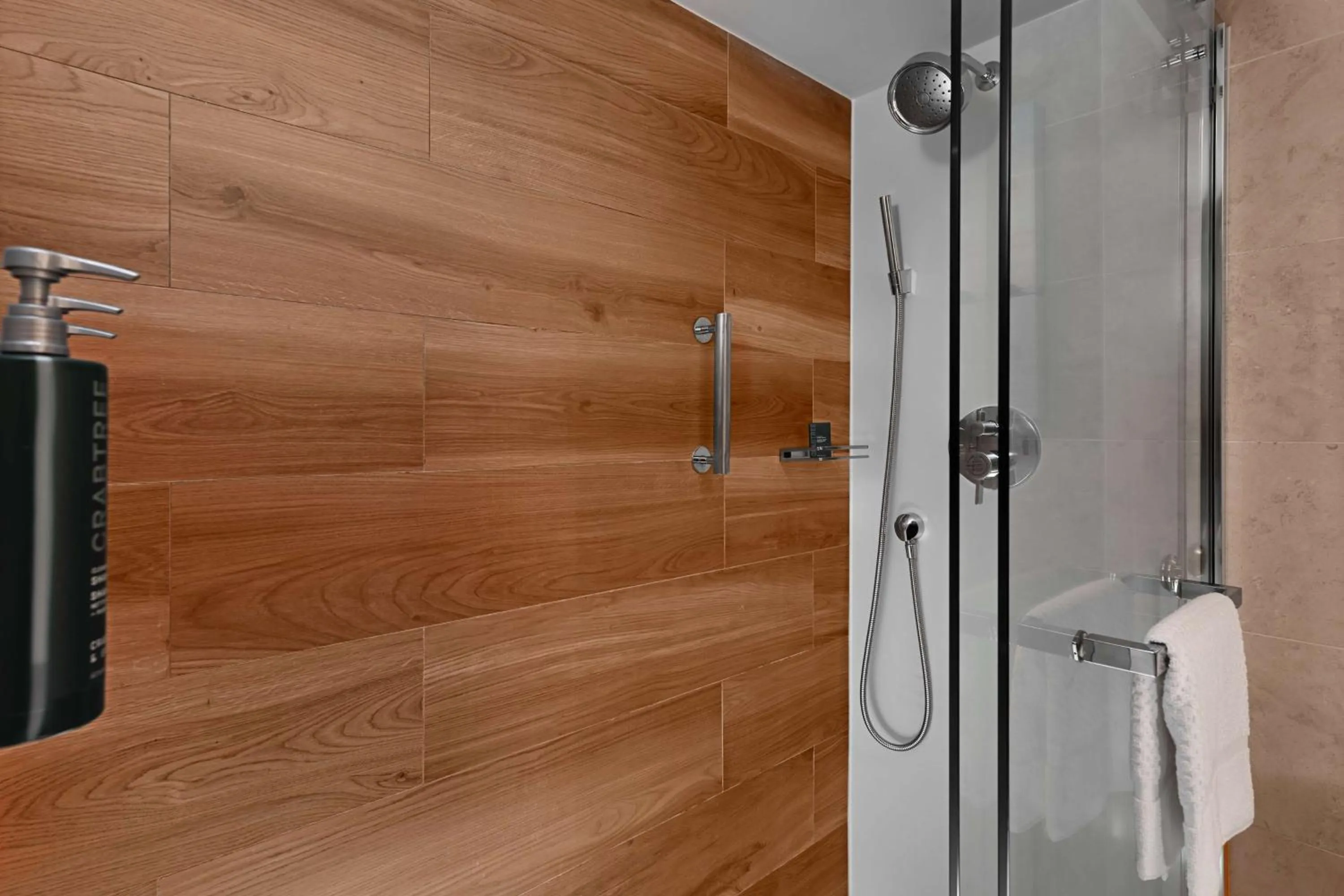 Bathroom in Hilton Aruba Caribbean Resort & Casino