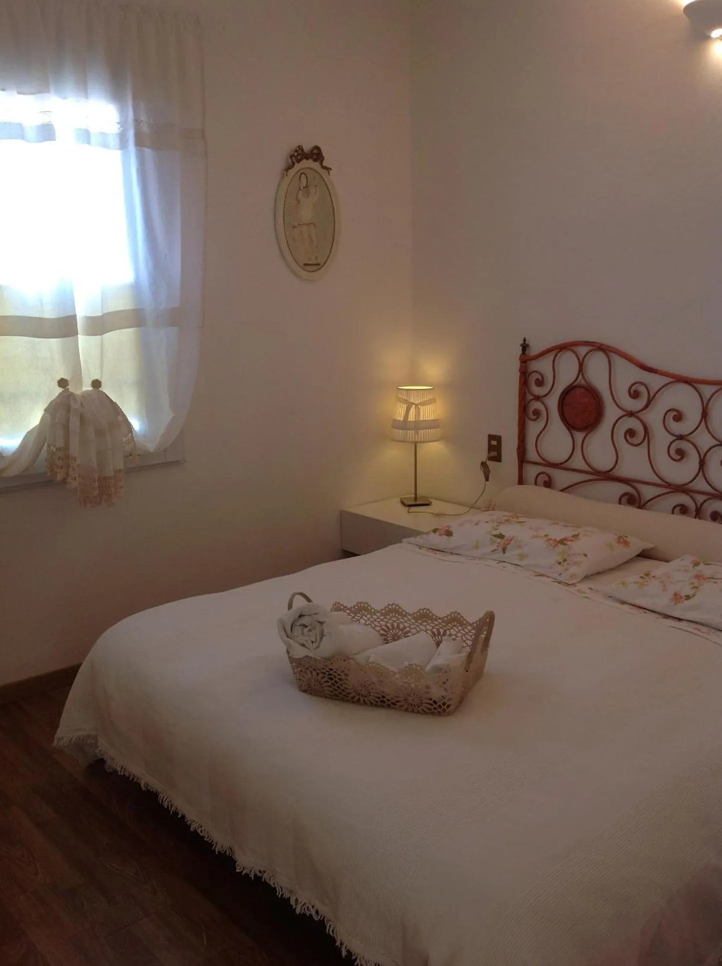 Photo of the whole room, Bed in Il Gelsomino