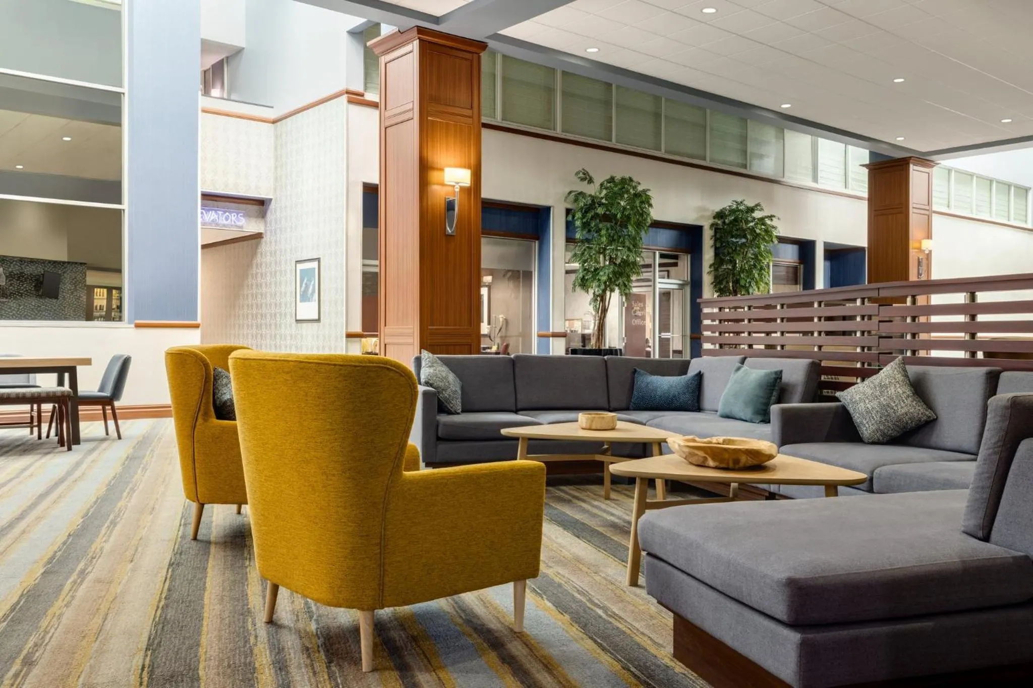 Property building in Holiday Inn Louisville East - Hurstbourne by IHG