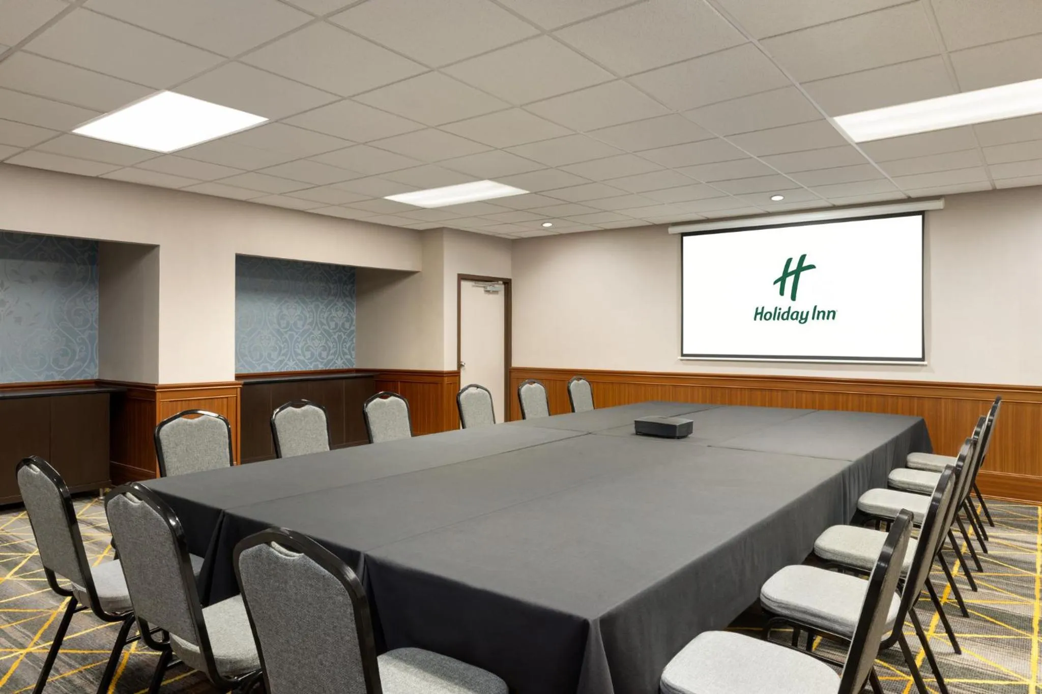 Meeting/conference room in Holiday Inn Louisville East - Hurstbourne by IHG