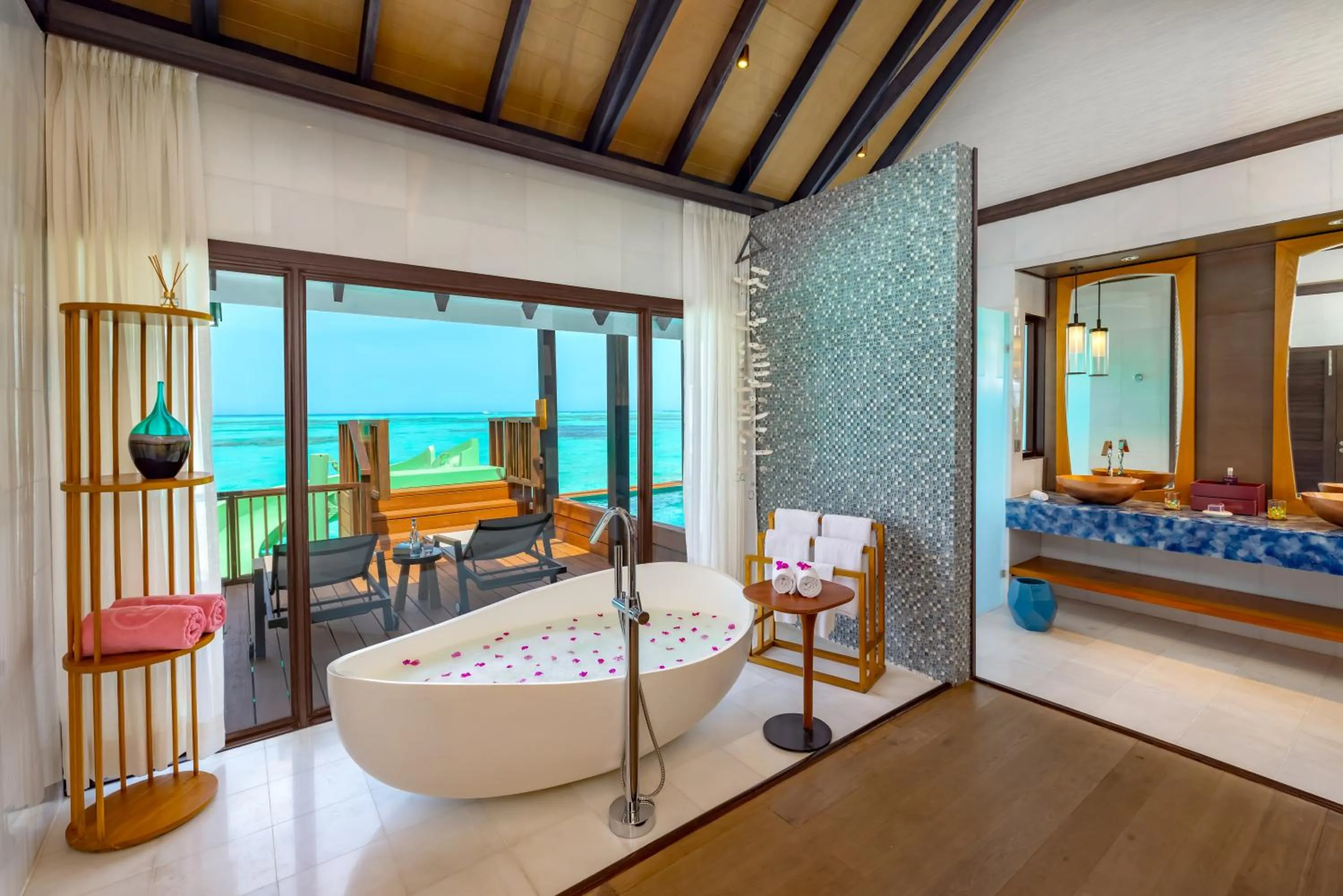 Bathroom, Bed in OZEN LIFE MAADHOO - Luxury All Inclusive with Free Transfers