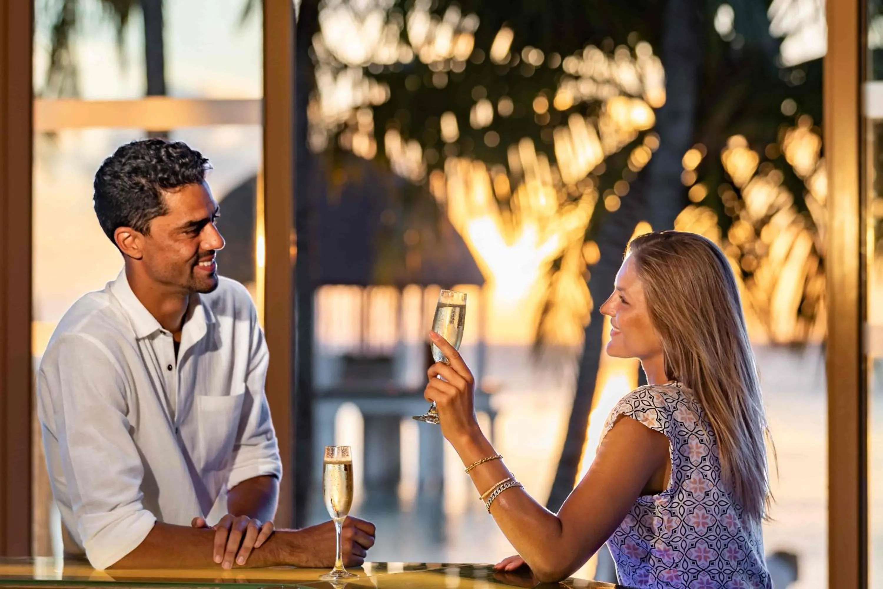 Lounge or bar in OZEN LIFE MAADHOO - Luxury All Inclusive with Free Transfers