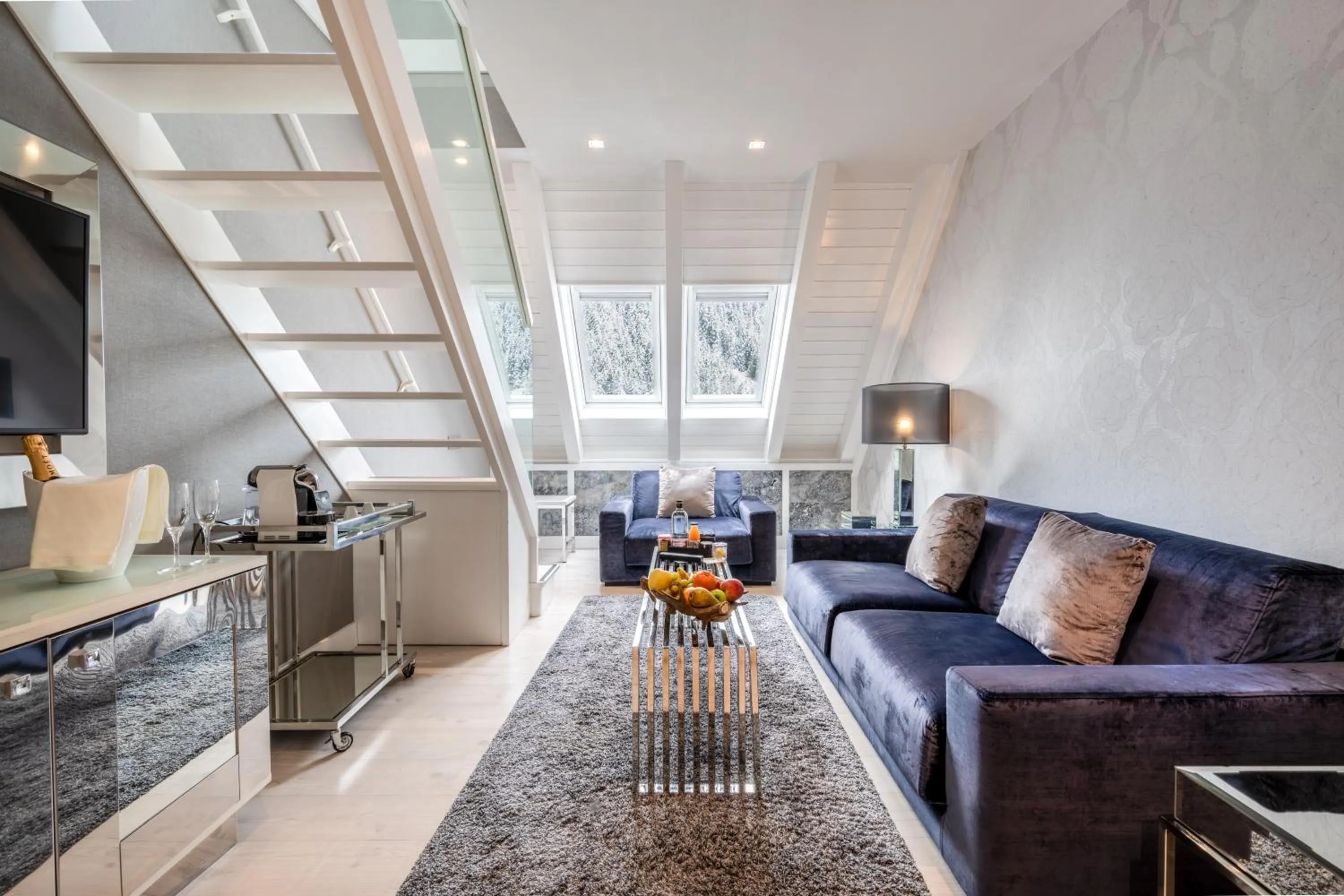 TV and multimedia in Hotel Val de Neu G.L.