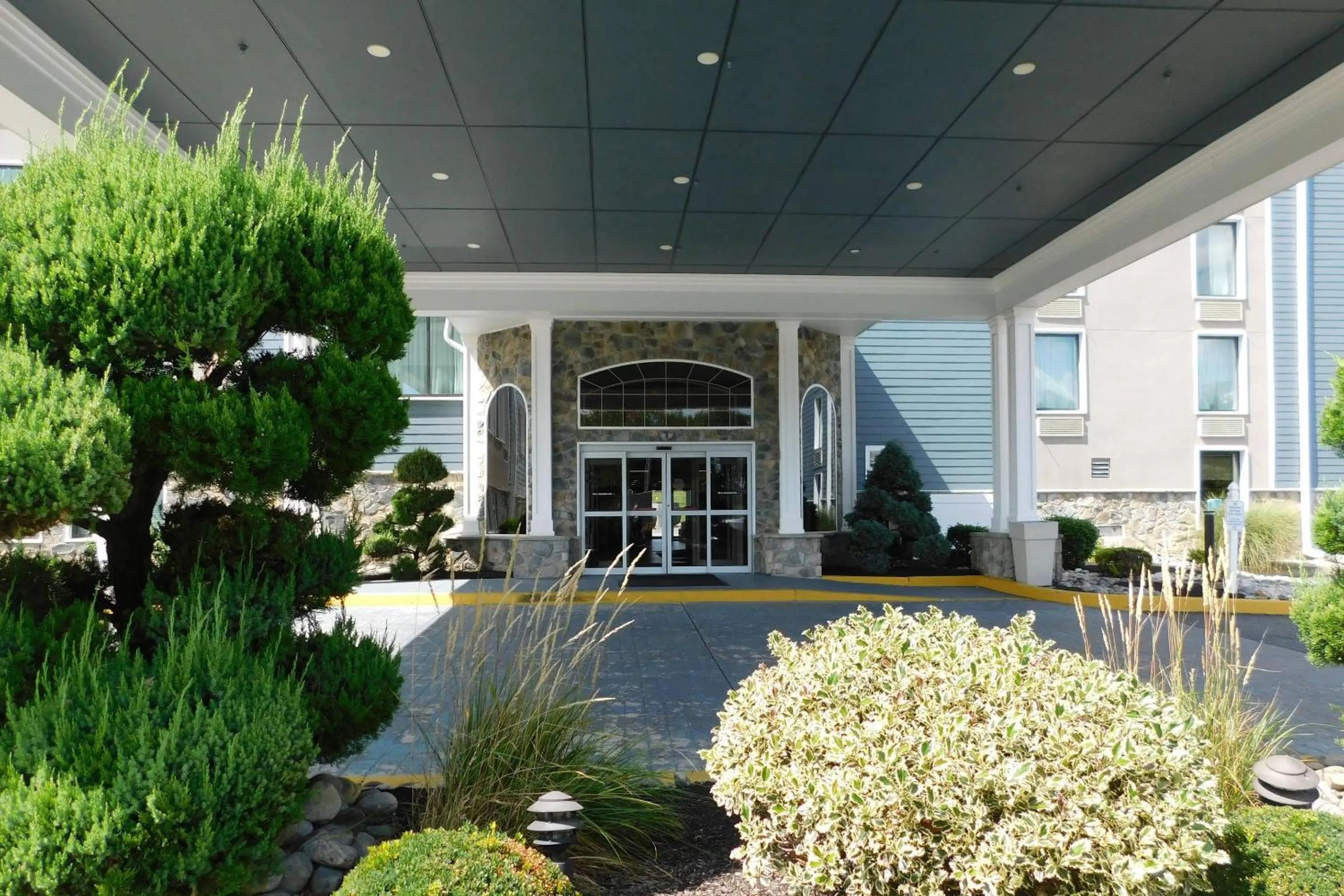 Property building in Comfort Inn & Suites Glen Mills - West Chester
