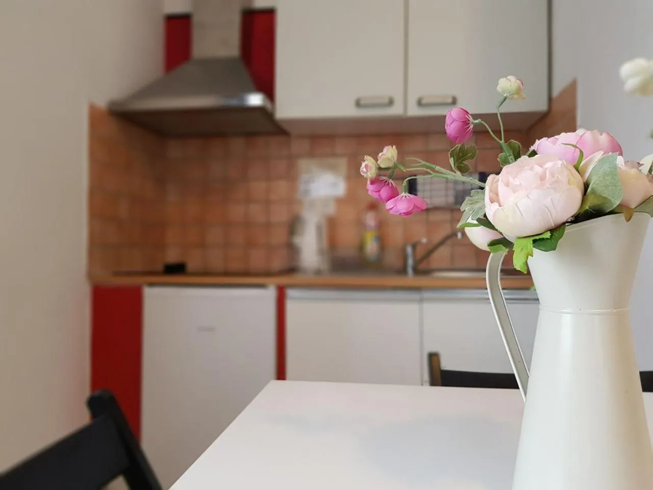 Kitchen or kitchenette in LA Boutique House