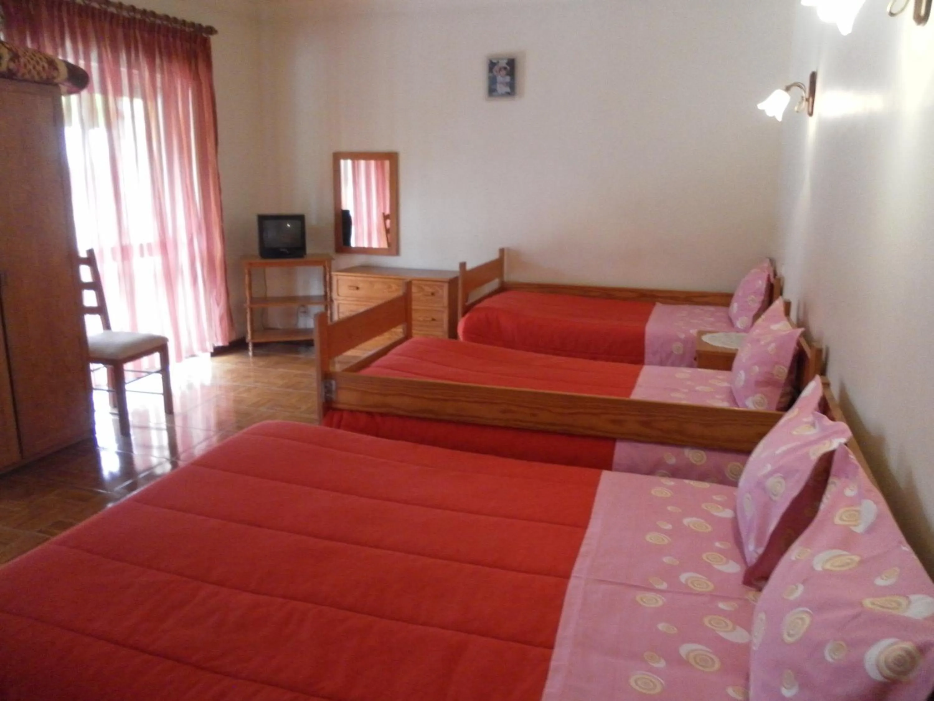 Bedroom, Bed in Residencial Pinho Verde