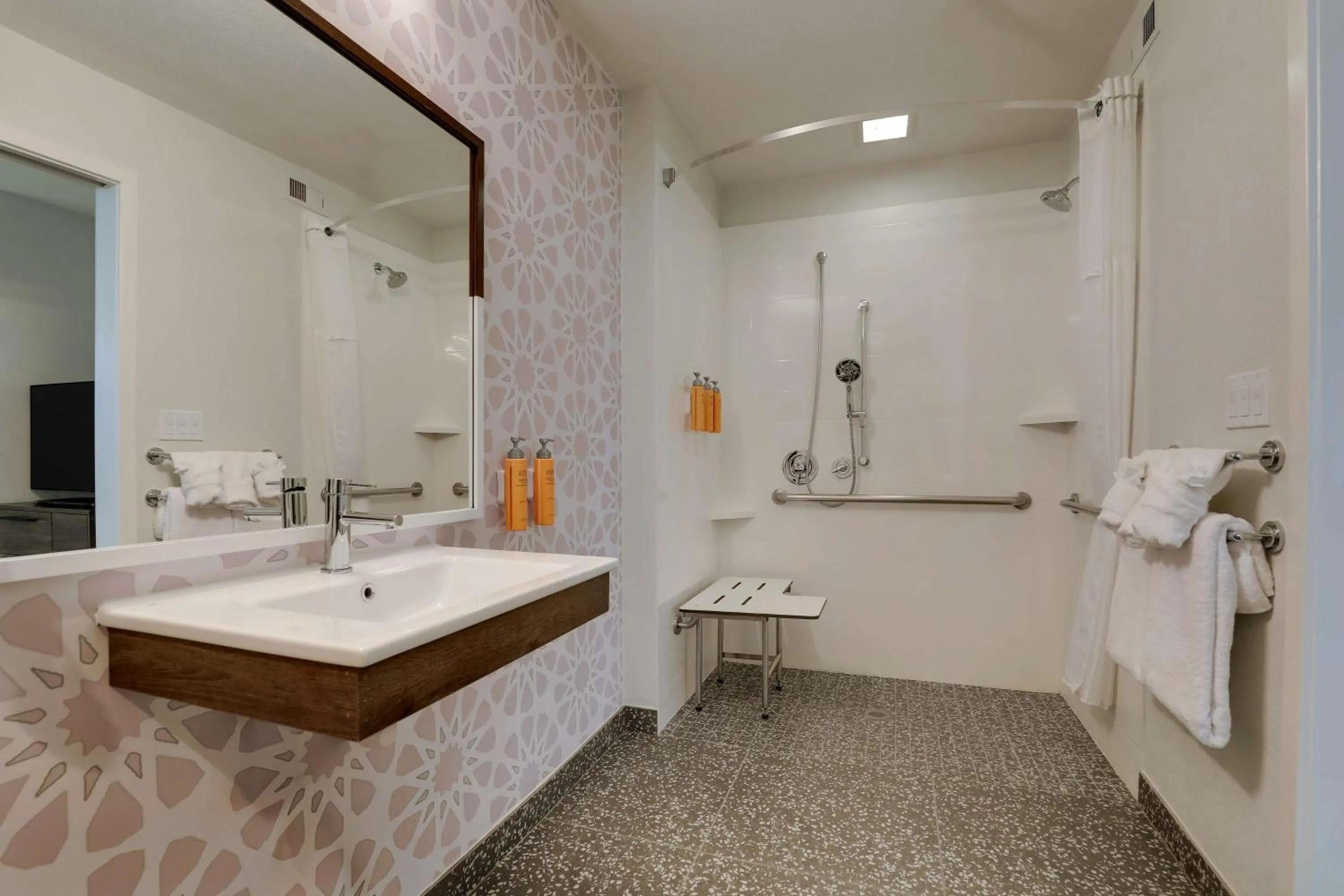 Bathroom in Sonesta ES Suites Sunnyvale