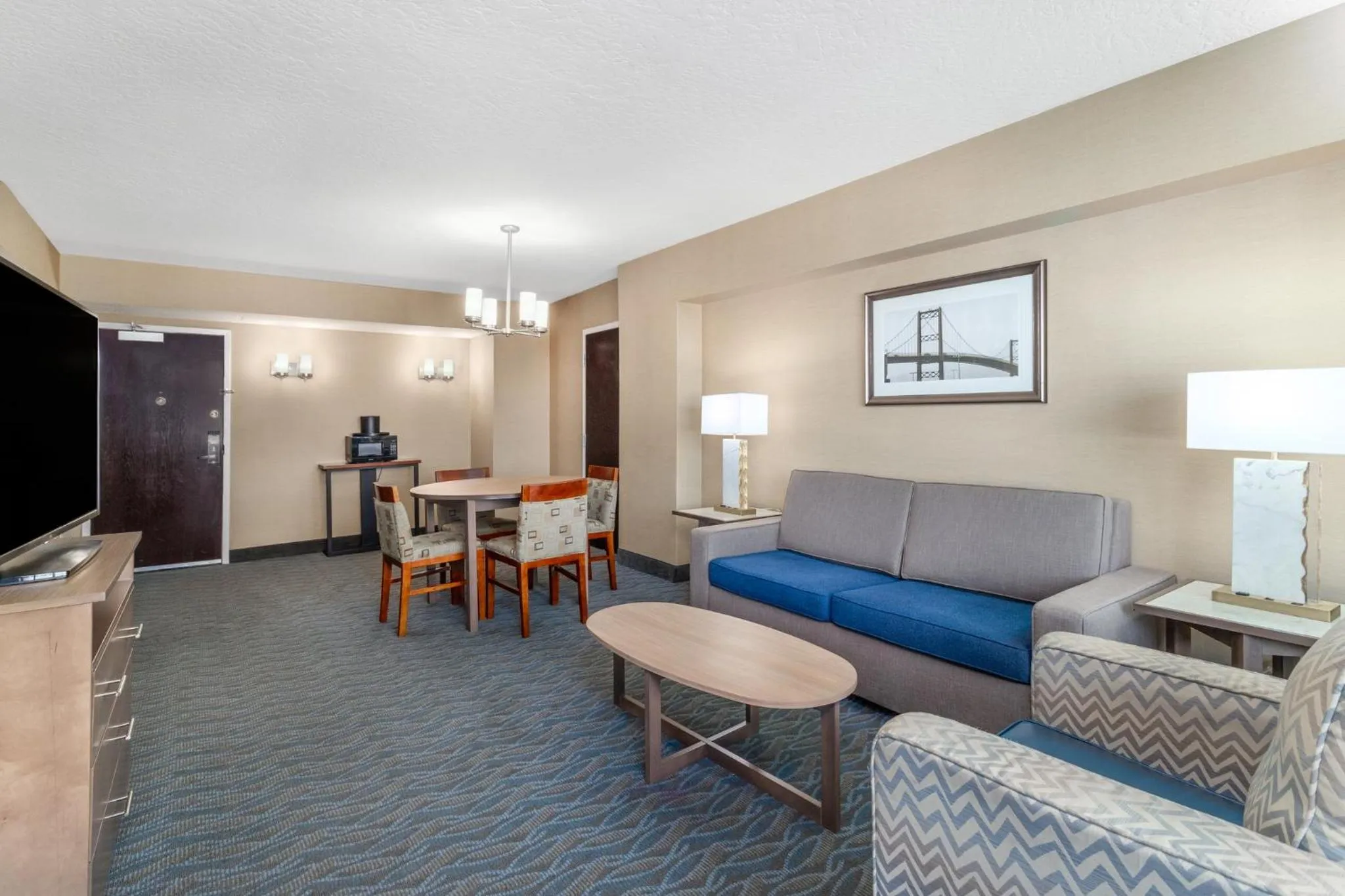 Photo of the whole room in Crowne Plaza Hotel Los Angeles Harbor by IHG