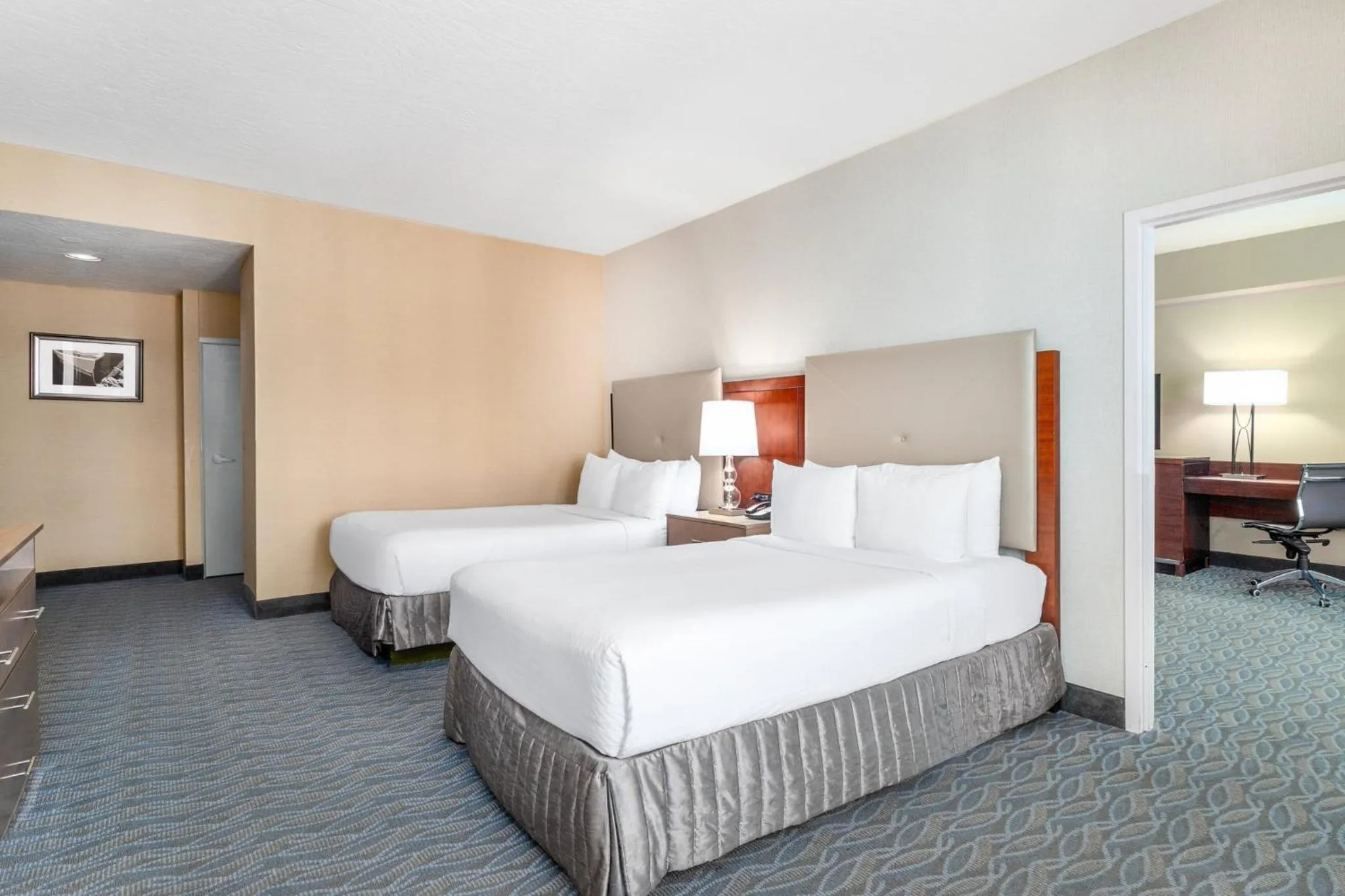 Photo of the whole room, Bed in Crowne Plaza Hotel Los Angeles Harbor by IHG