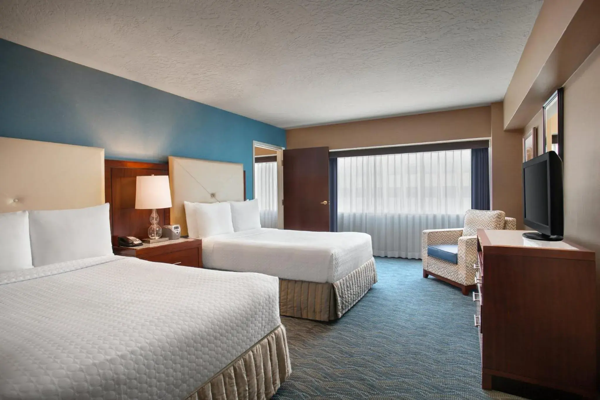 Standard Double Room with Two Double Beds in Crowne Plaza Hotel Los Angeles Harbor by IHG Standard Double Room with Two Double Beds in Crowne Plaza Hotel Los Angeles Harbor by IHG