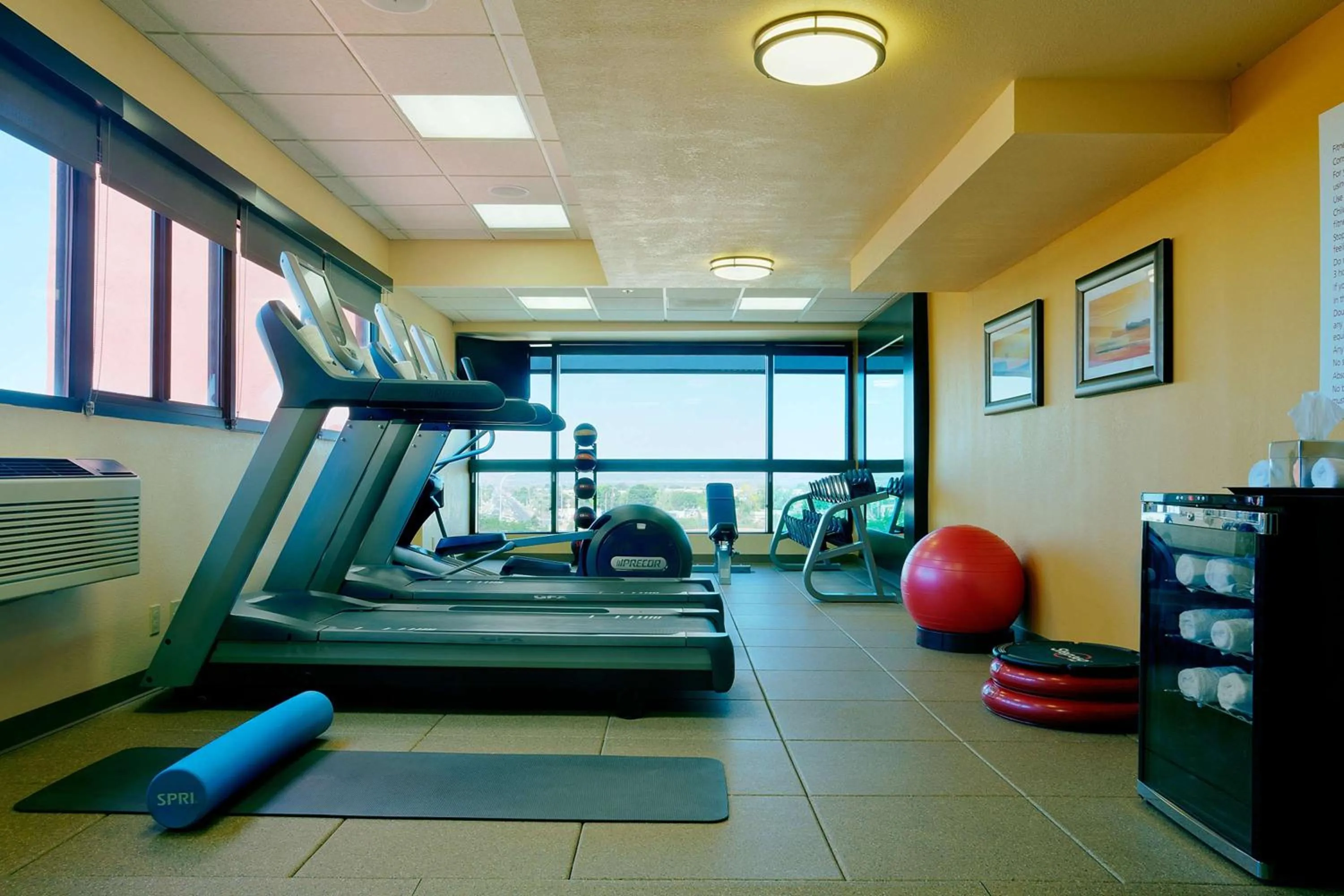 Fitness centre/facilities in DoubleTree by Hilton Santa Fe