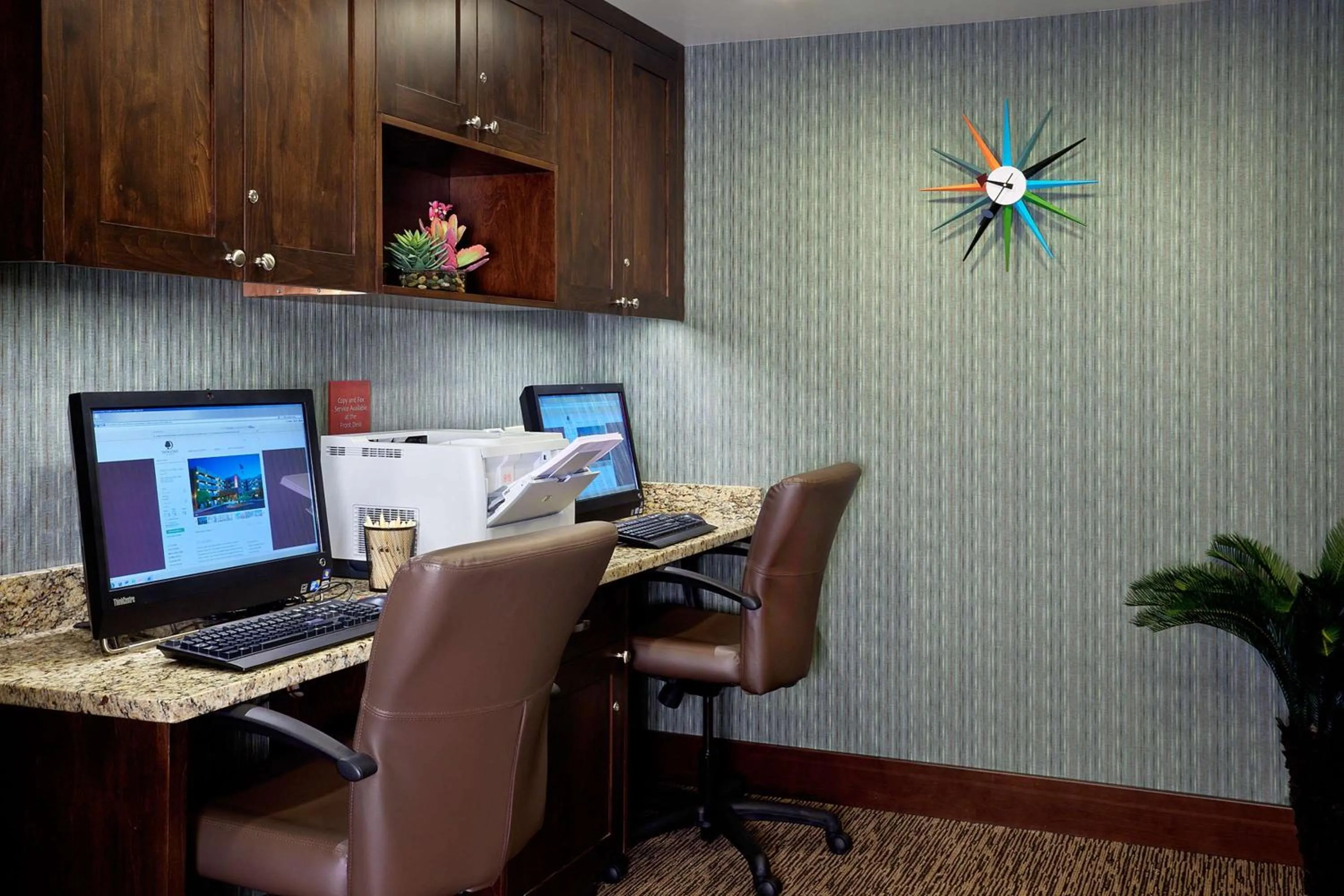 Business facilities in DoubleTree by Hilton Santa Fe