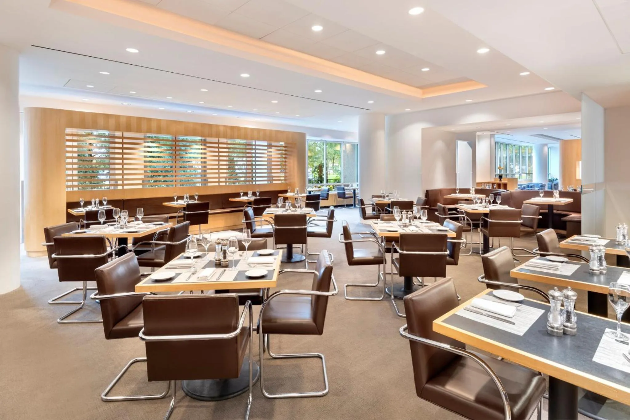 Restaurant/places to eat in InterContinental Cleveland by IHG