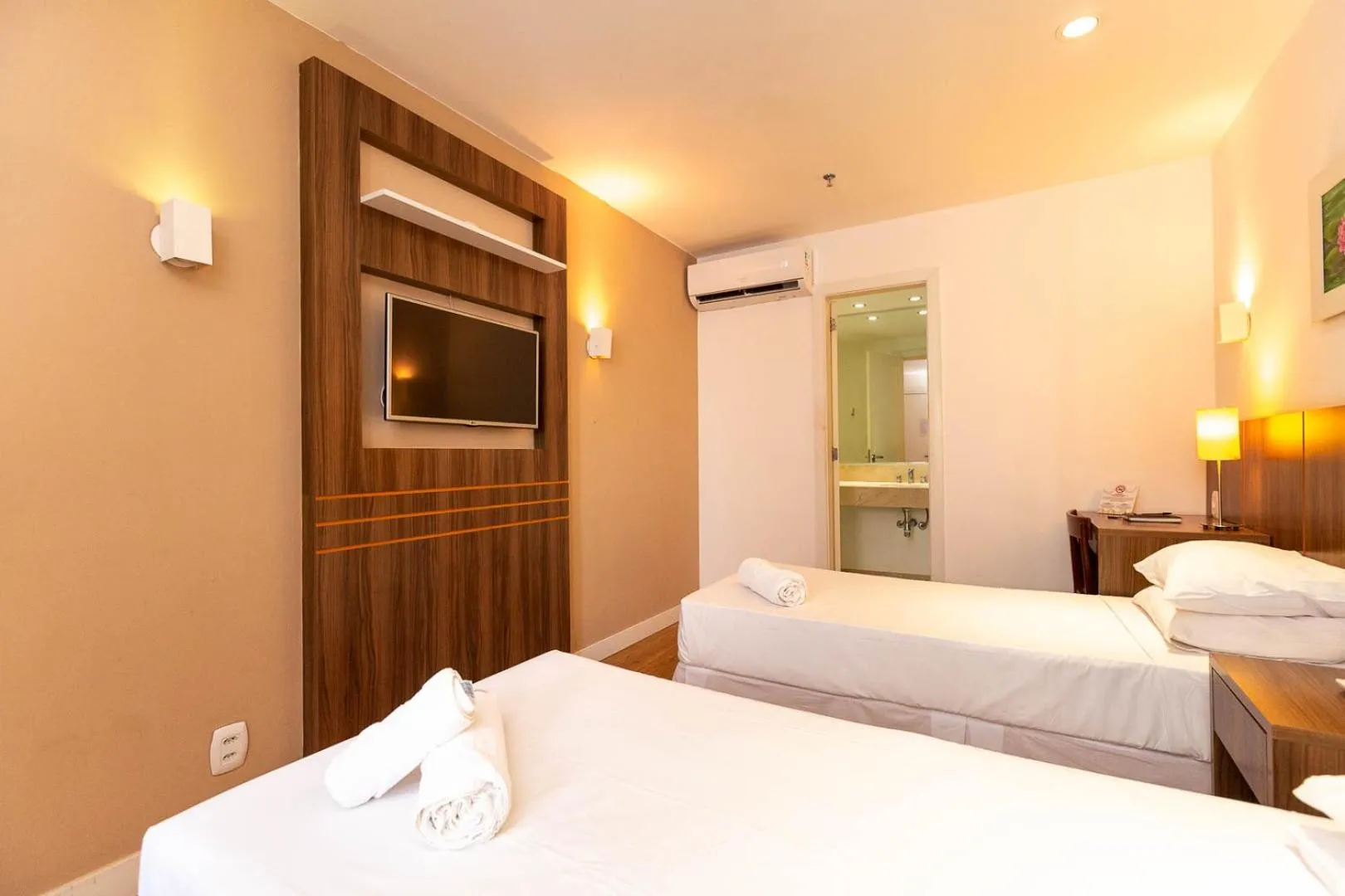 Bed in Rede Andrade Canada