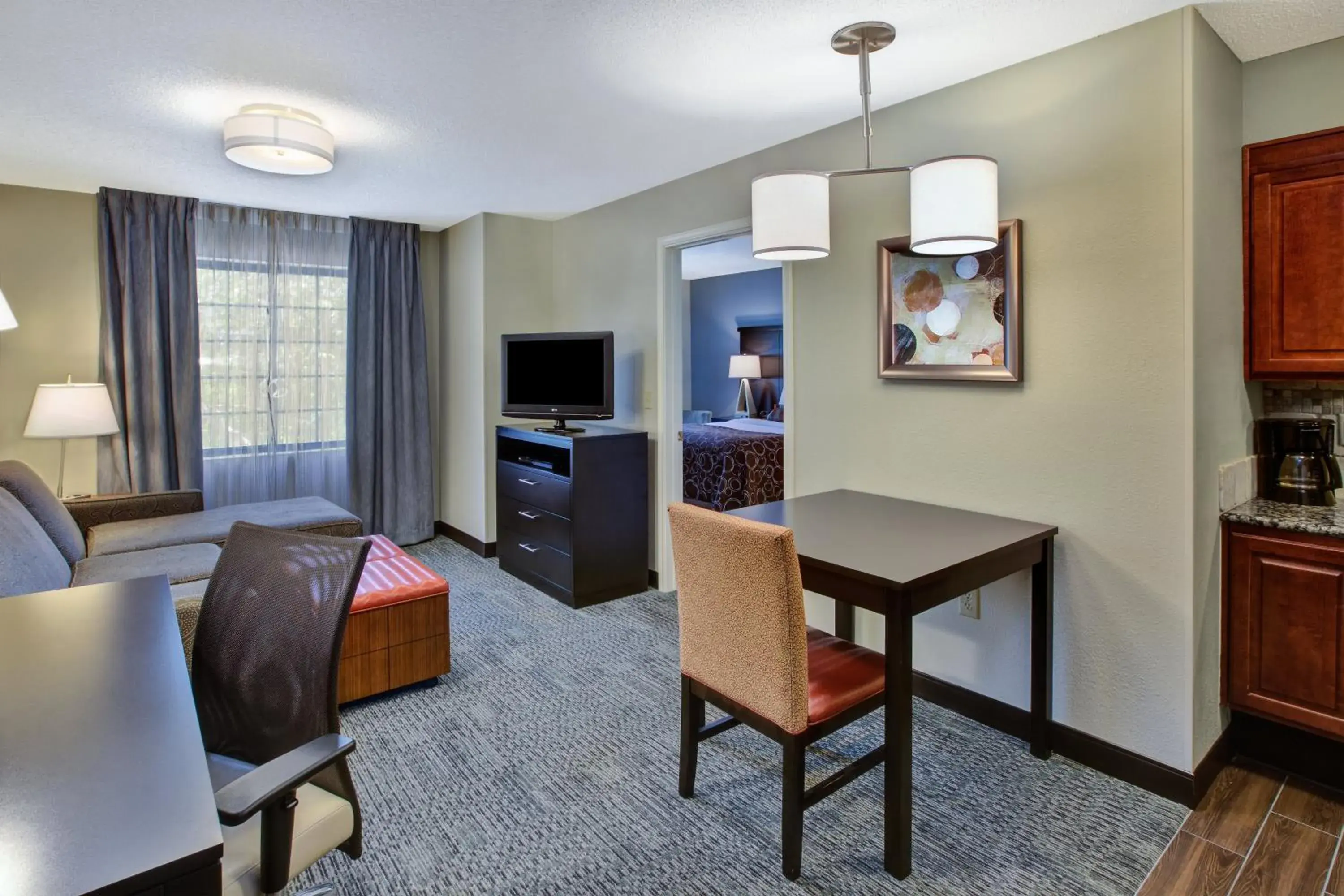 One-Bedroom King Suite in Staybridge Suites Louisville - East by IHG One-Bedroom King Suite in Staybridge Suites Louisville - East by IHG