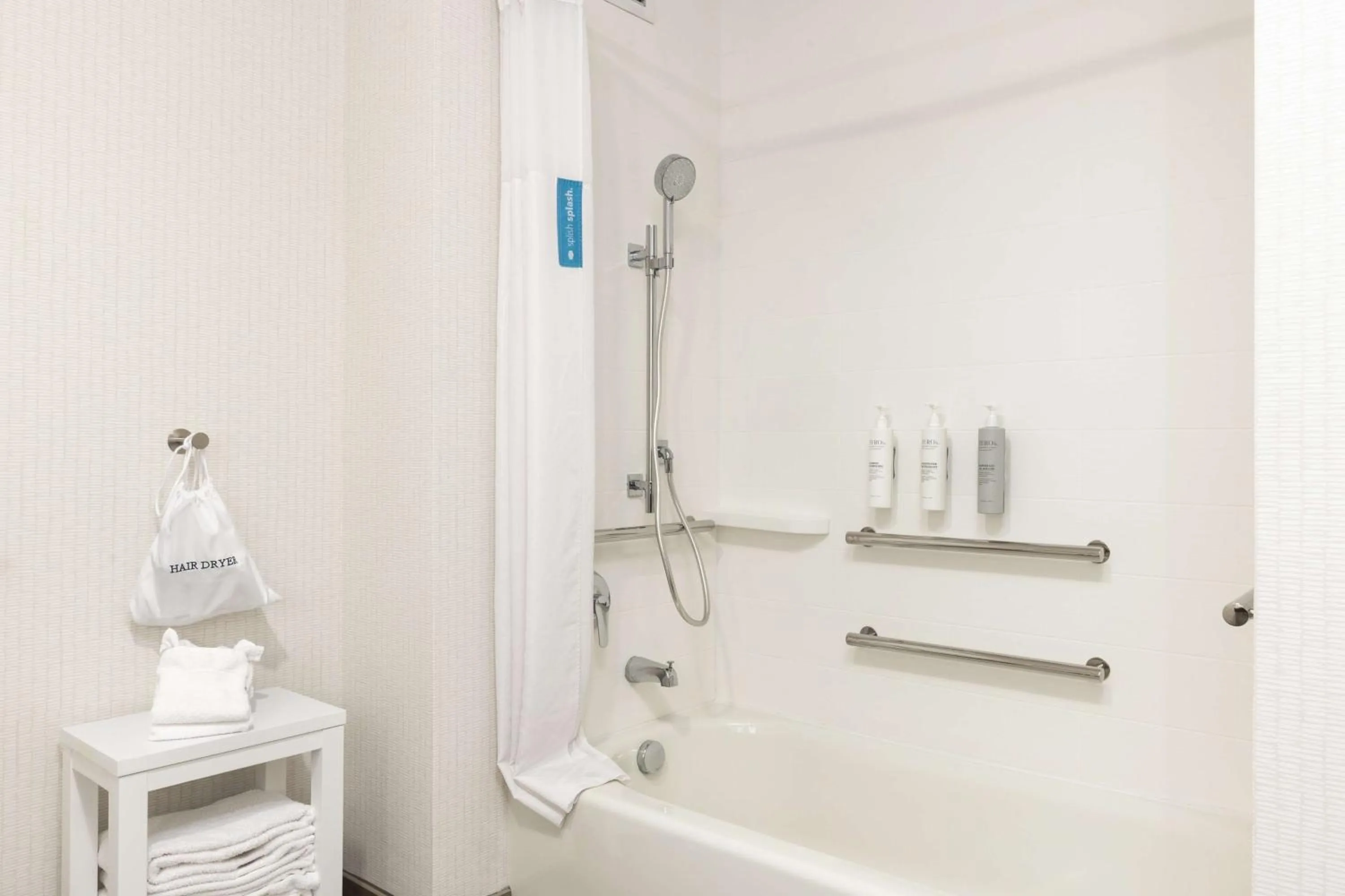 Bathroom in Hampton Inn & Suites Yuba City