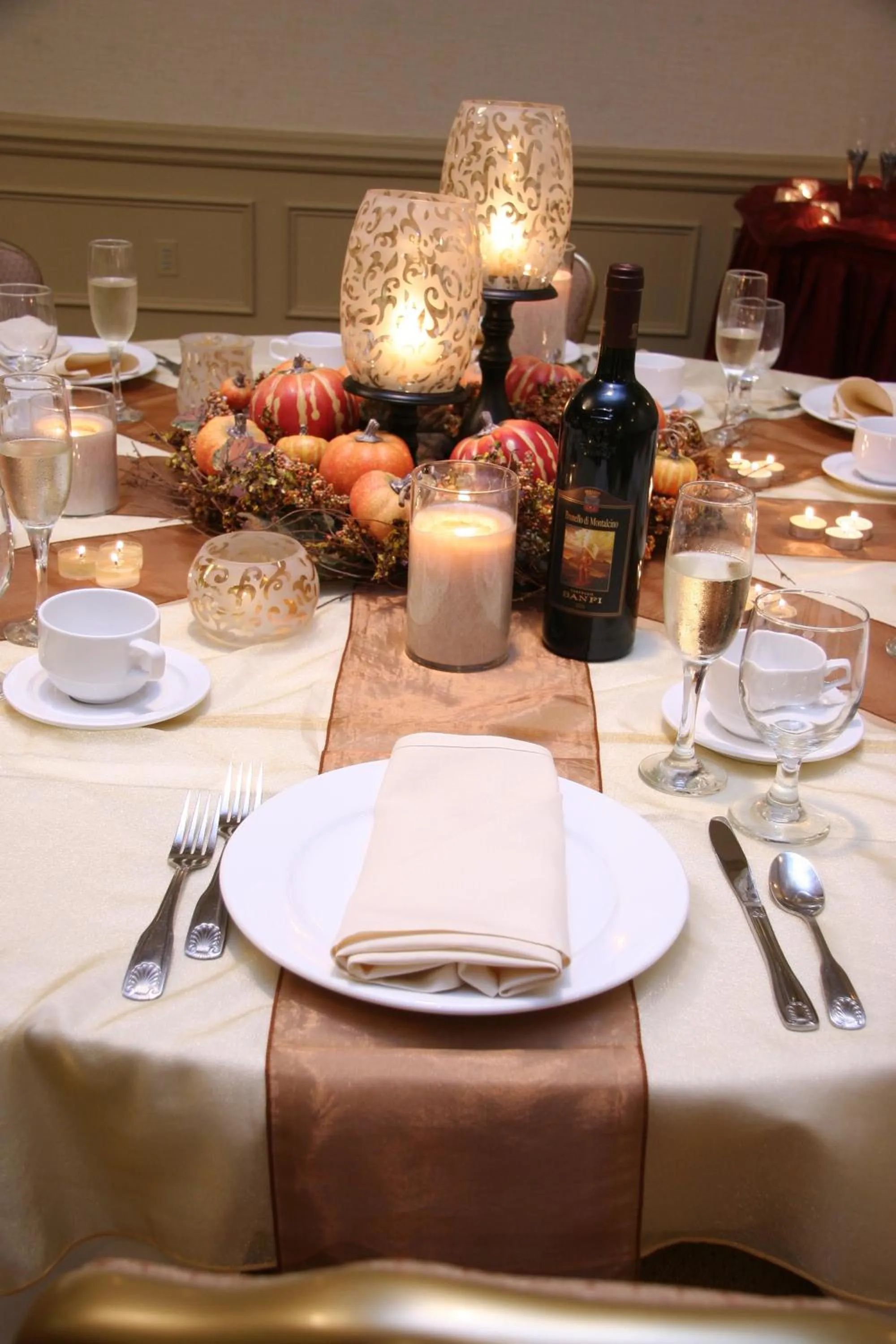 Banquet/Function facilities in Crowne Plaza Cleveland Airport by IHG