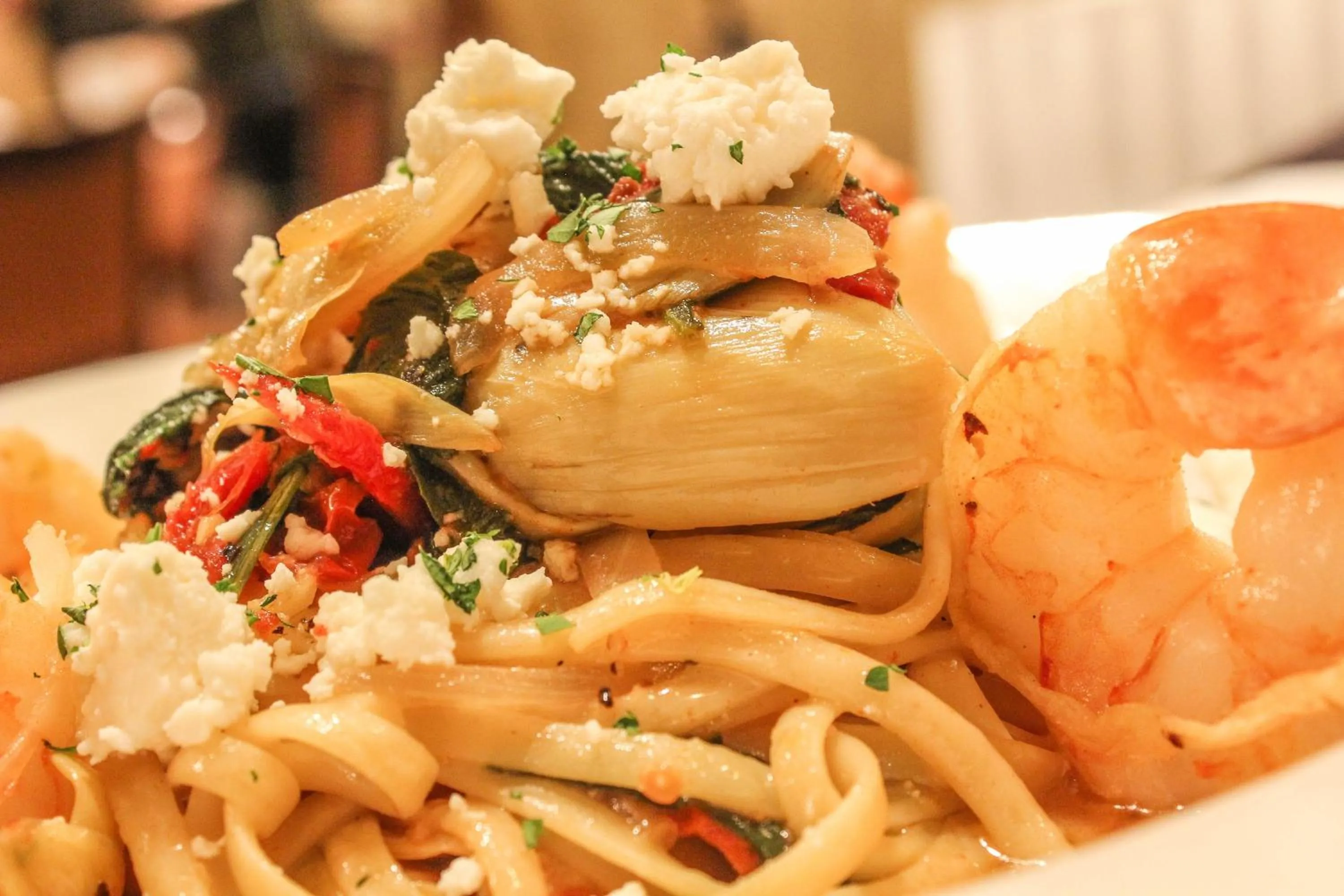 Restaurant/places to eat in Crowne Plaza Cleveland Airport by IHG