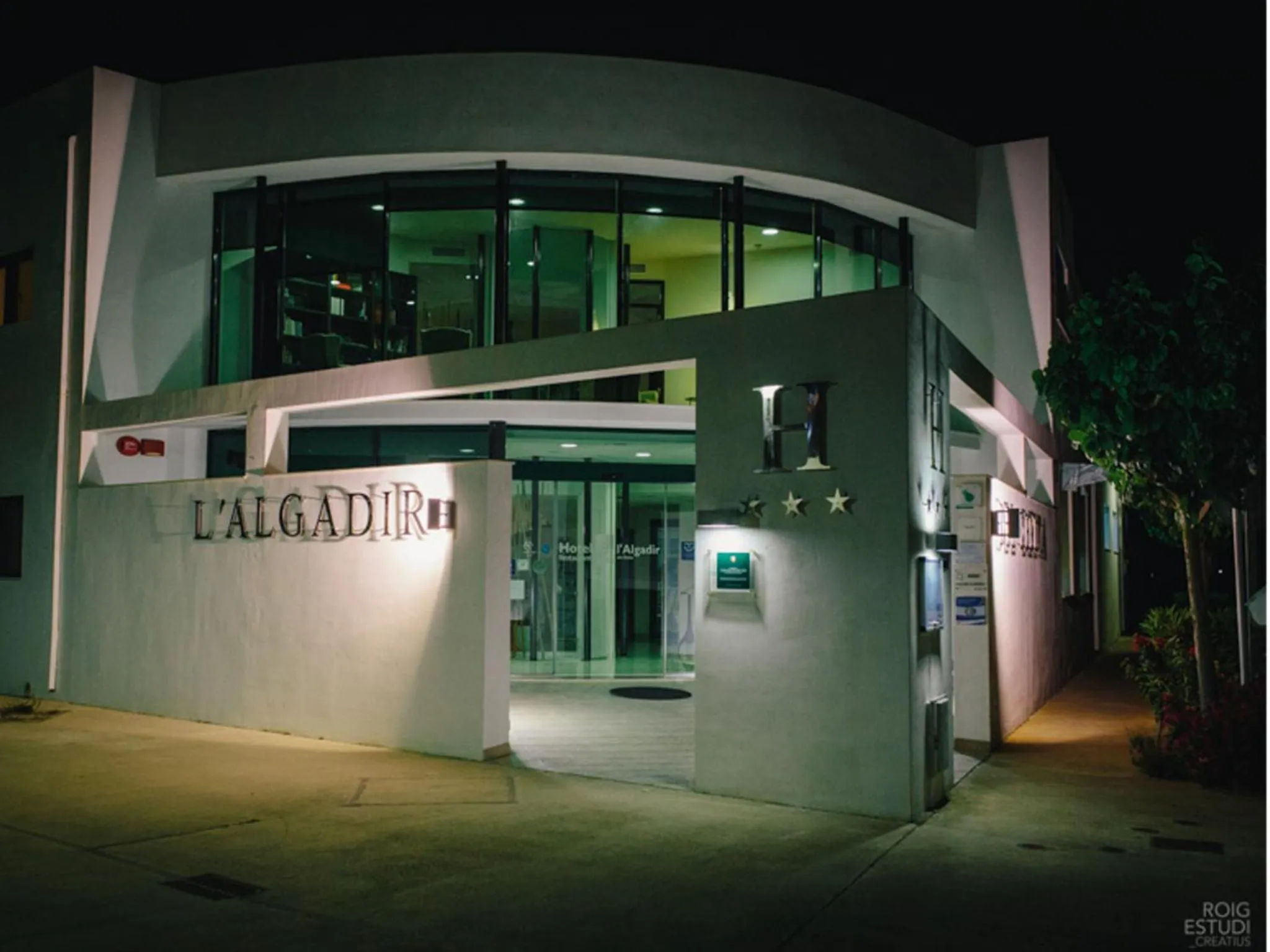 Night in Hotel L'Algadir del Delta