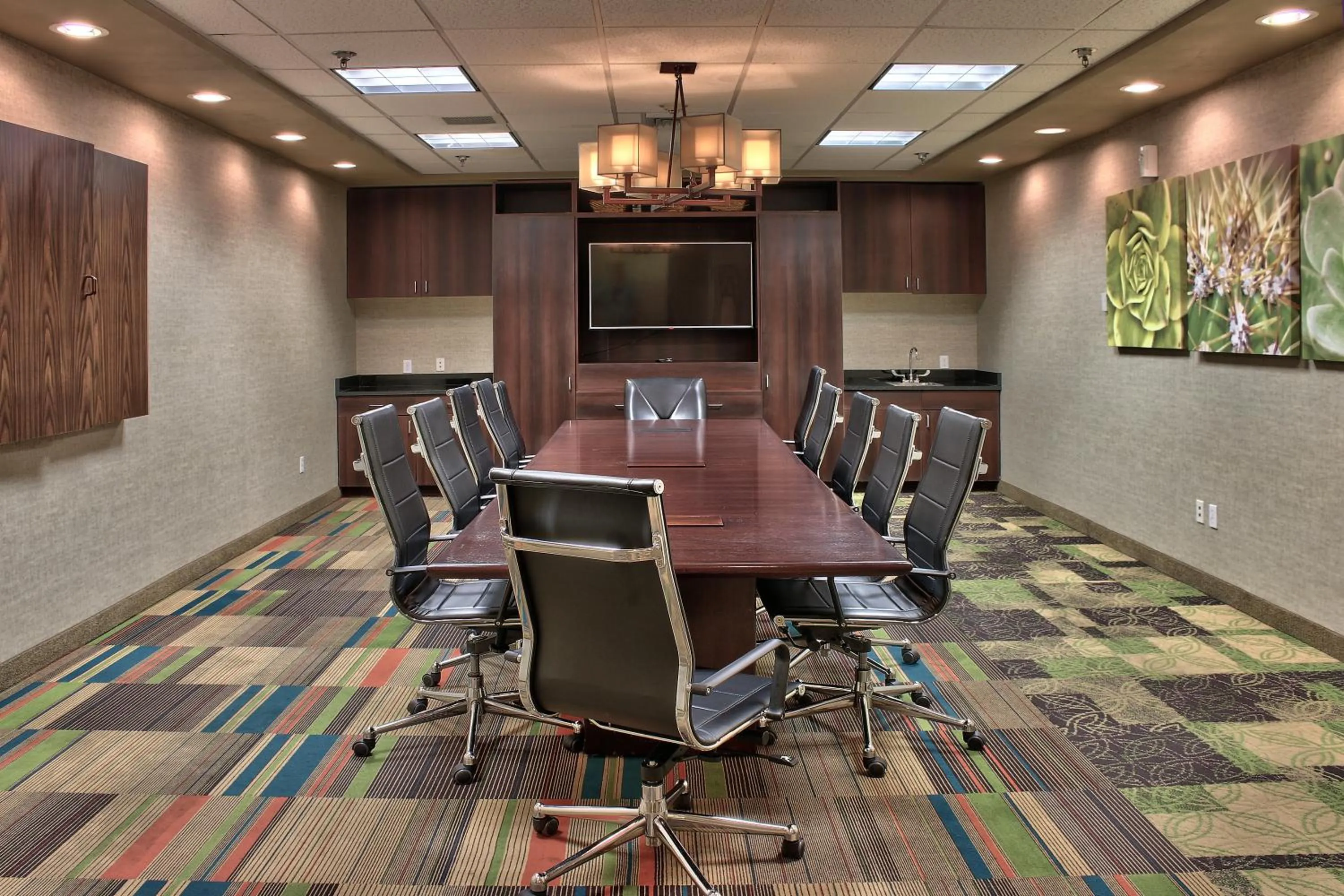 Meeting/conference room in Holiday Inn & Suites Albuquerque-North I-25 by IHG