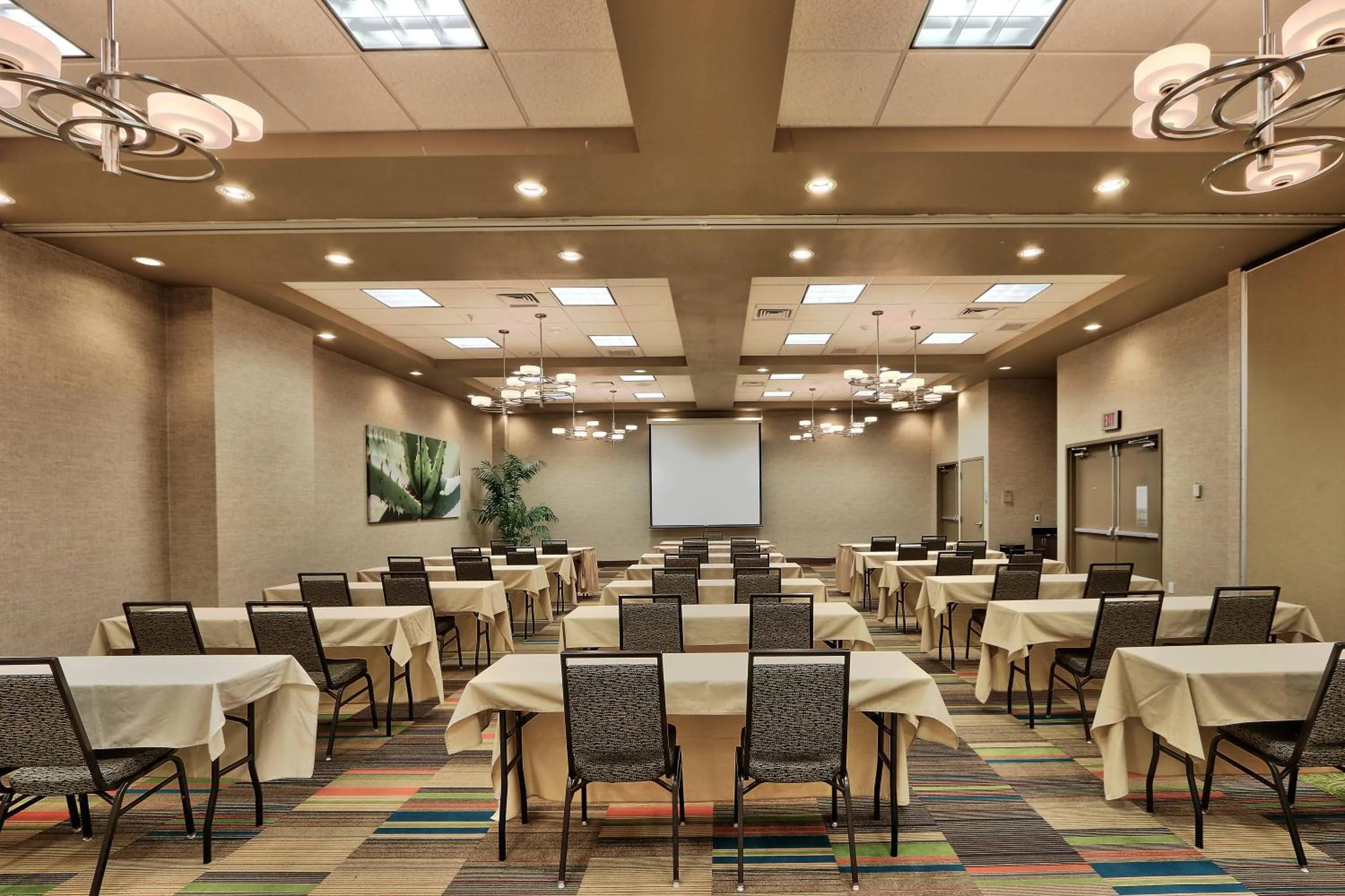 Meeting/conference room in Holiday Inn & Suites Albuquerque-North I-25 by IHG