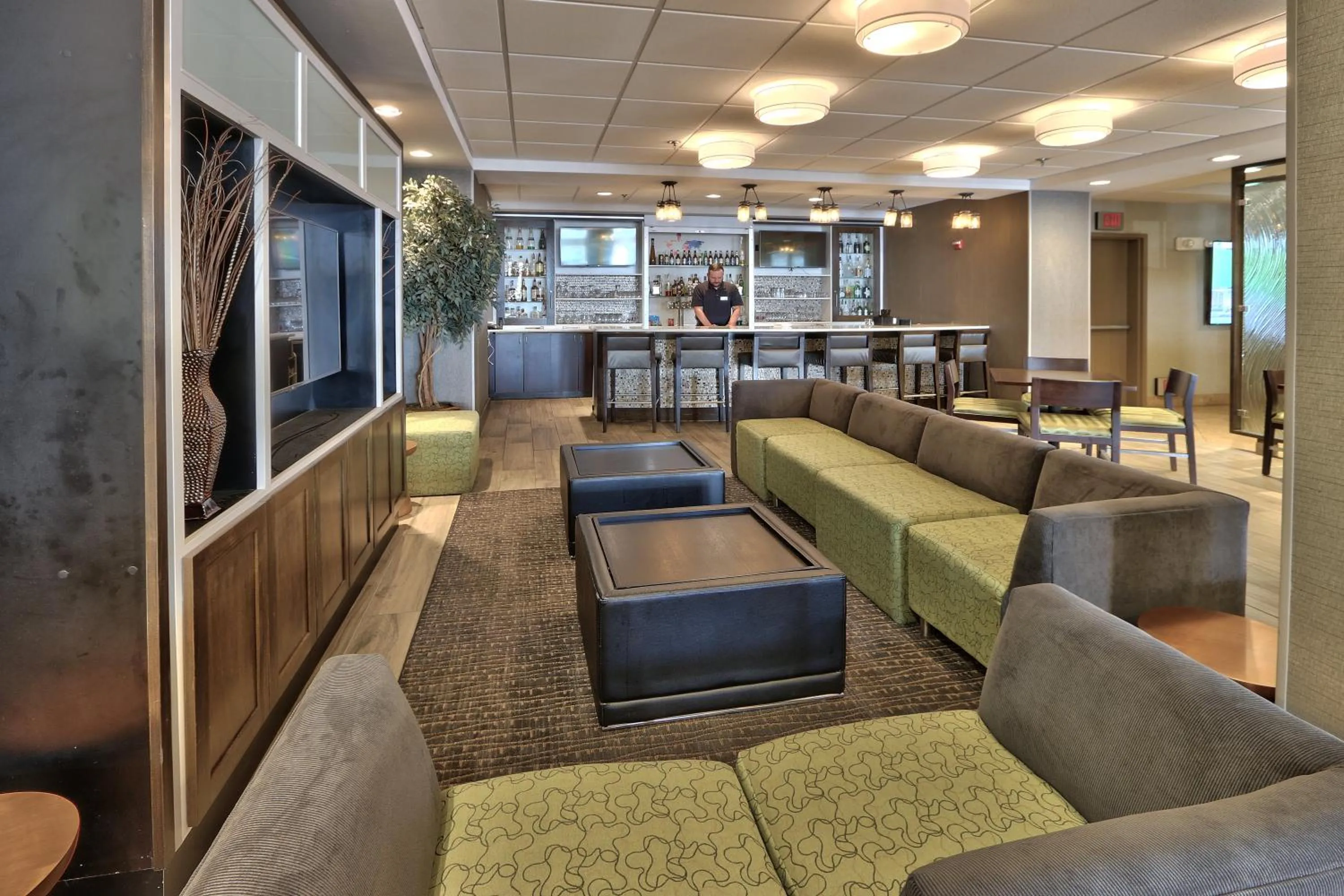 Lounge or bar in Holiday Inn & Suites Albuquerque-North I-25 by IHG