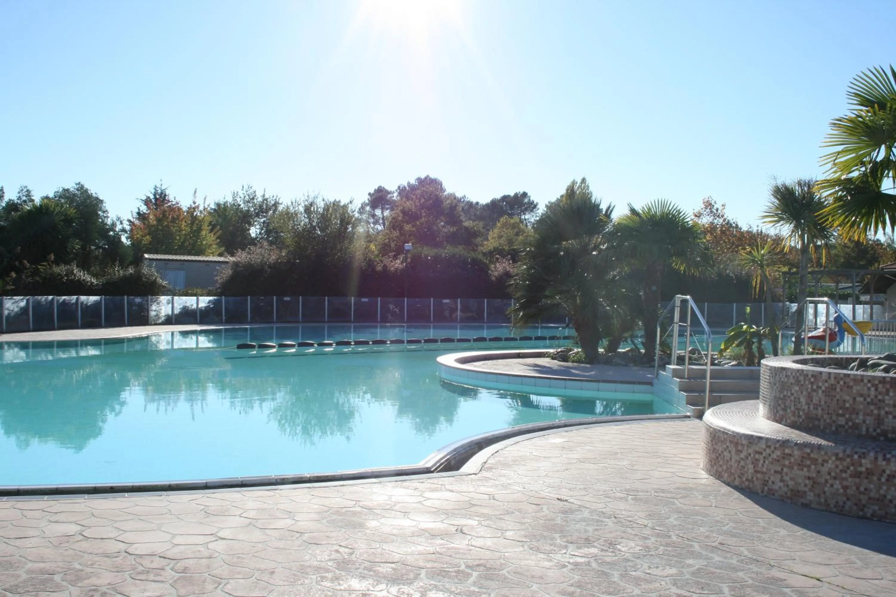 Swimming pool in Rêve en Famille