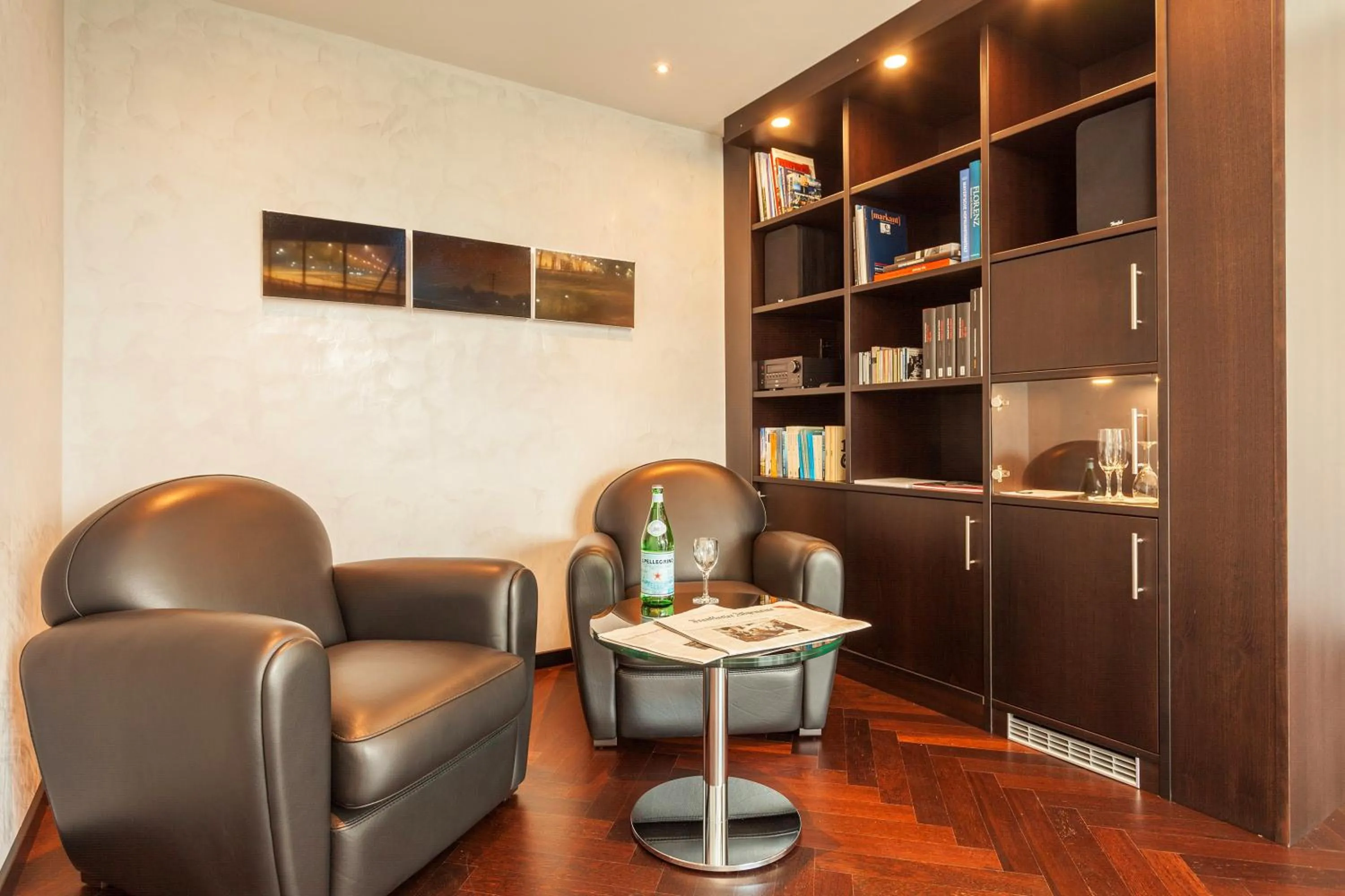 Library in AllgäuStern Hotel