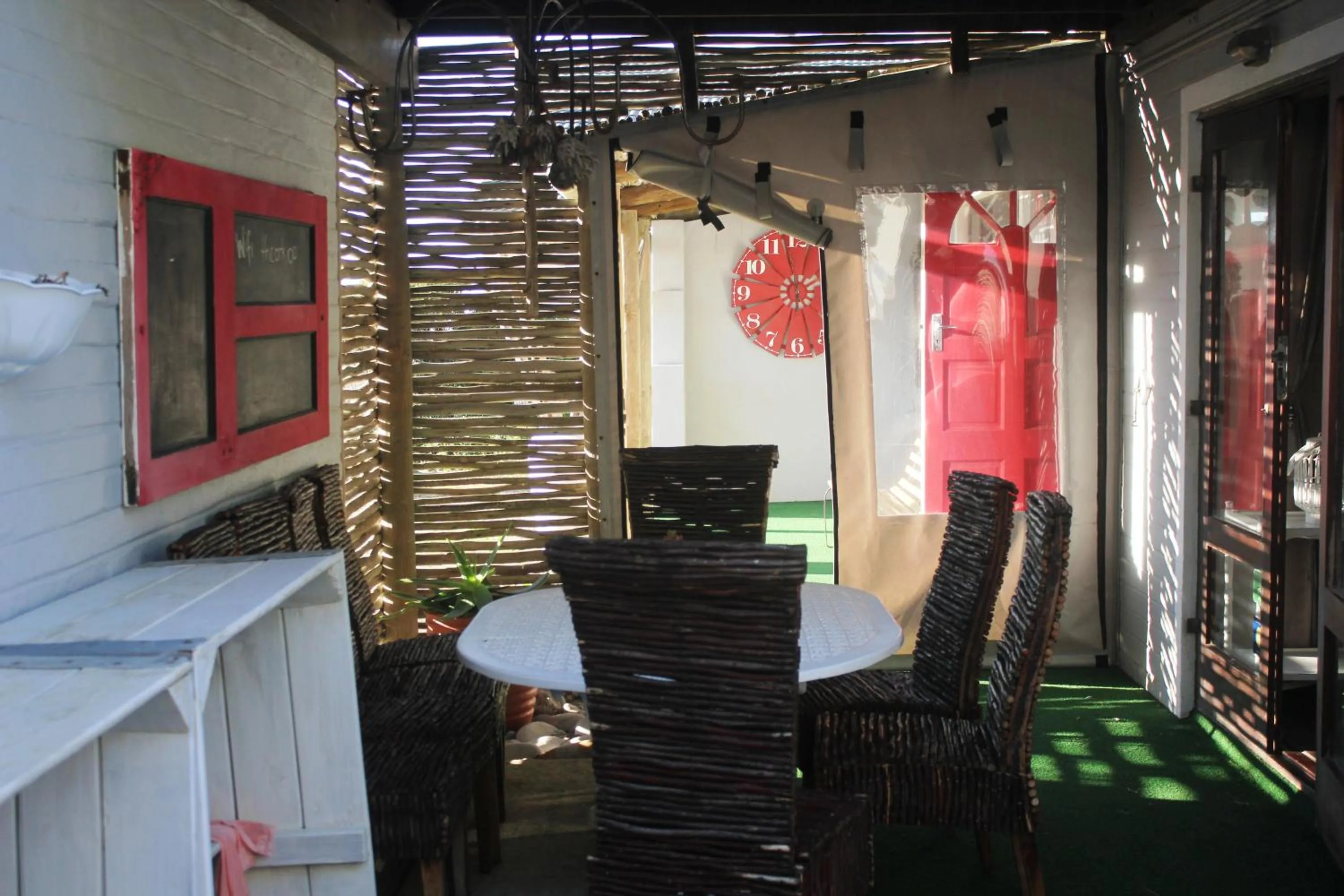 Area and facilities in The-Ark B&B