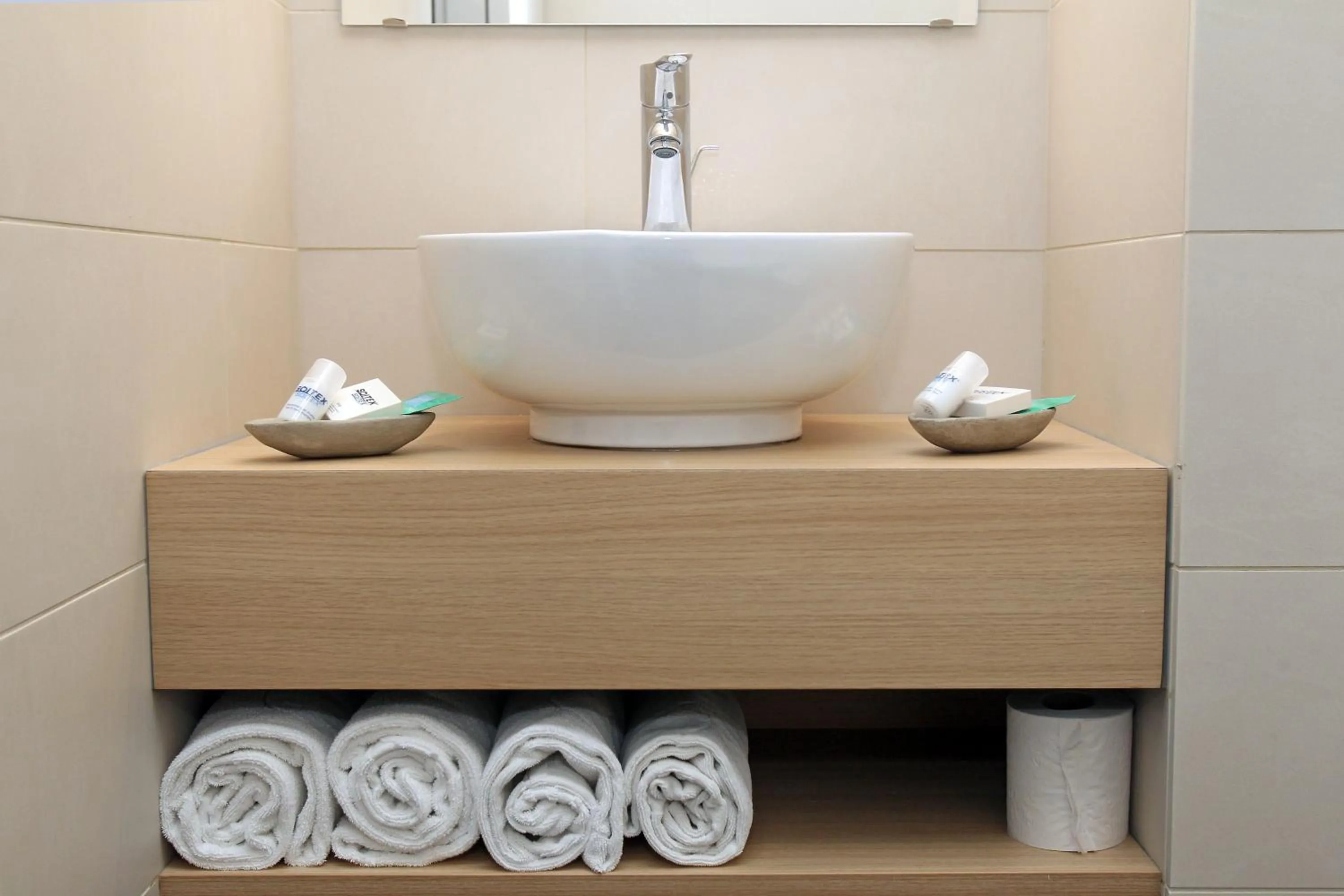 Bathroom in Hotel Méditerranée