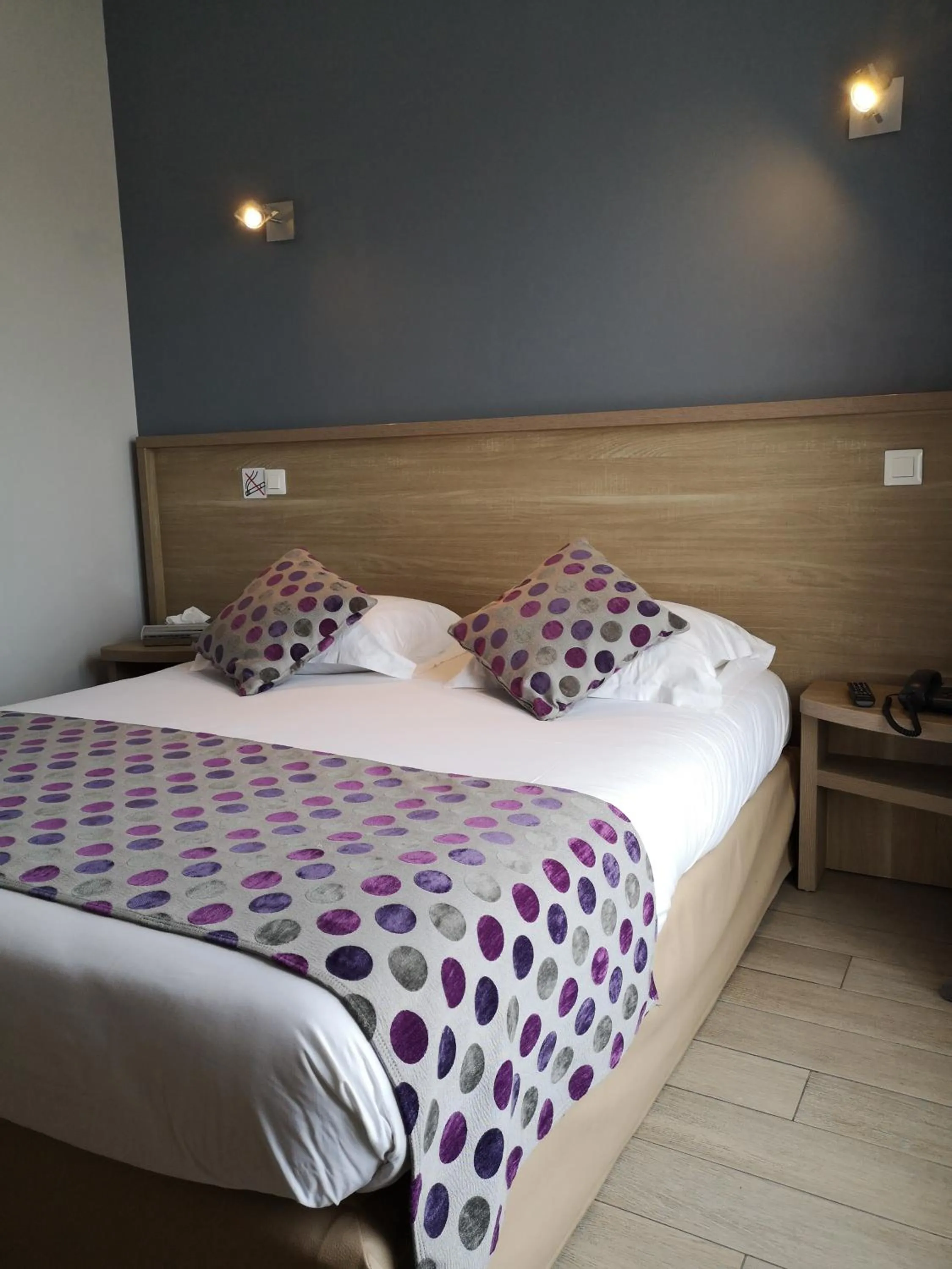 Bedroom, Bed in Atoll Hotel restaurant