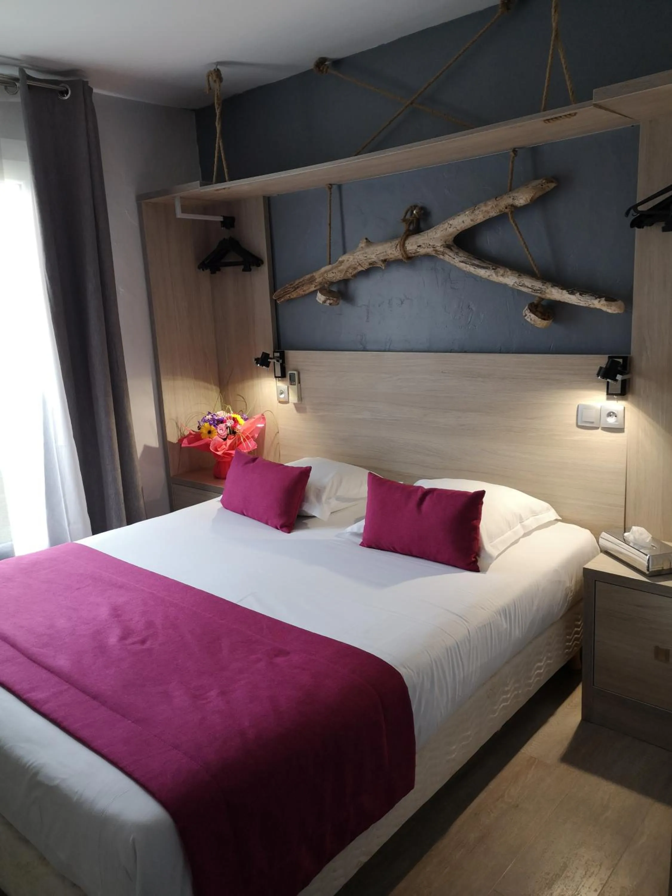 Bedroom, Bed in Atoll Hotel restaurant