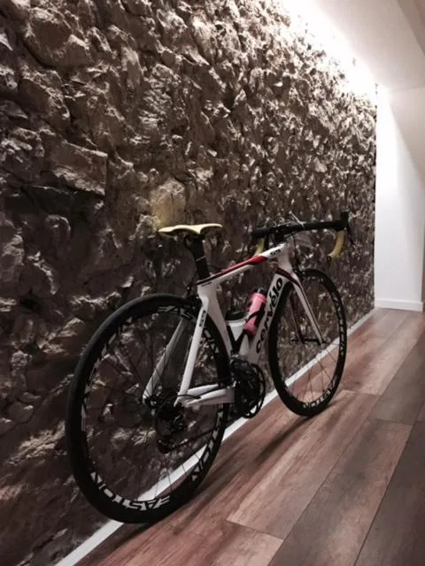 Decorative detail in Hotel Roca