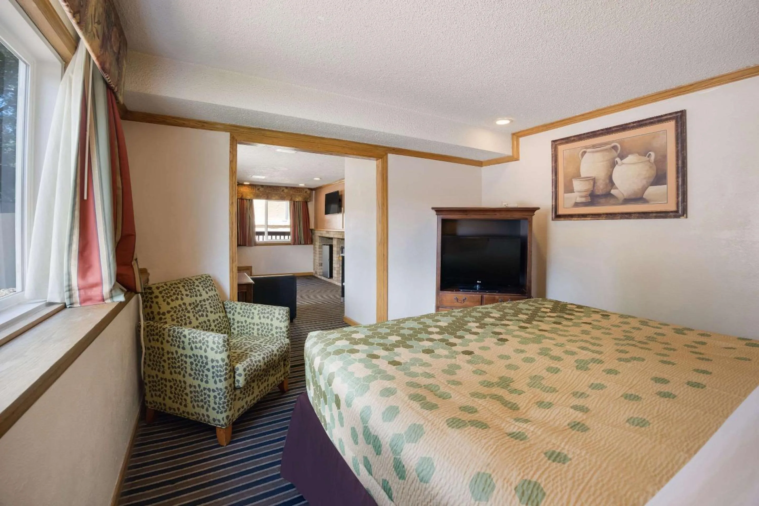 Bedroom in Rodeway Inn