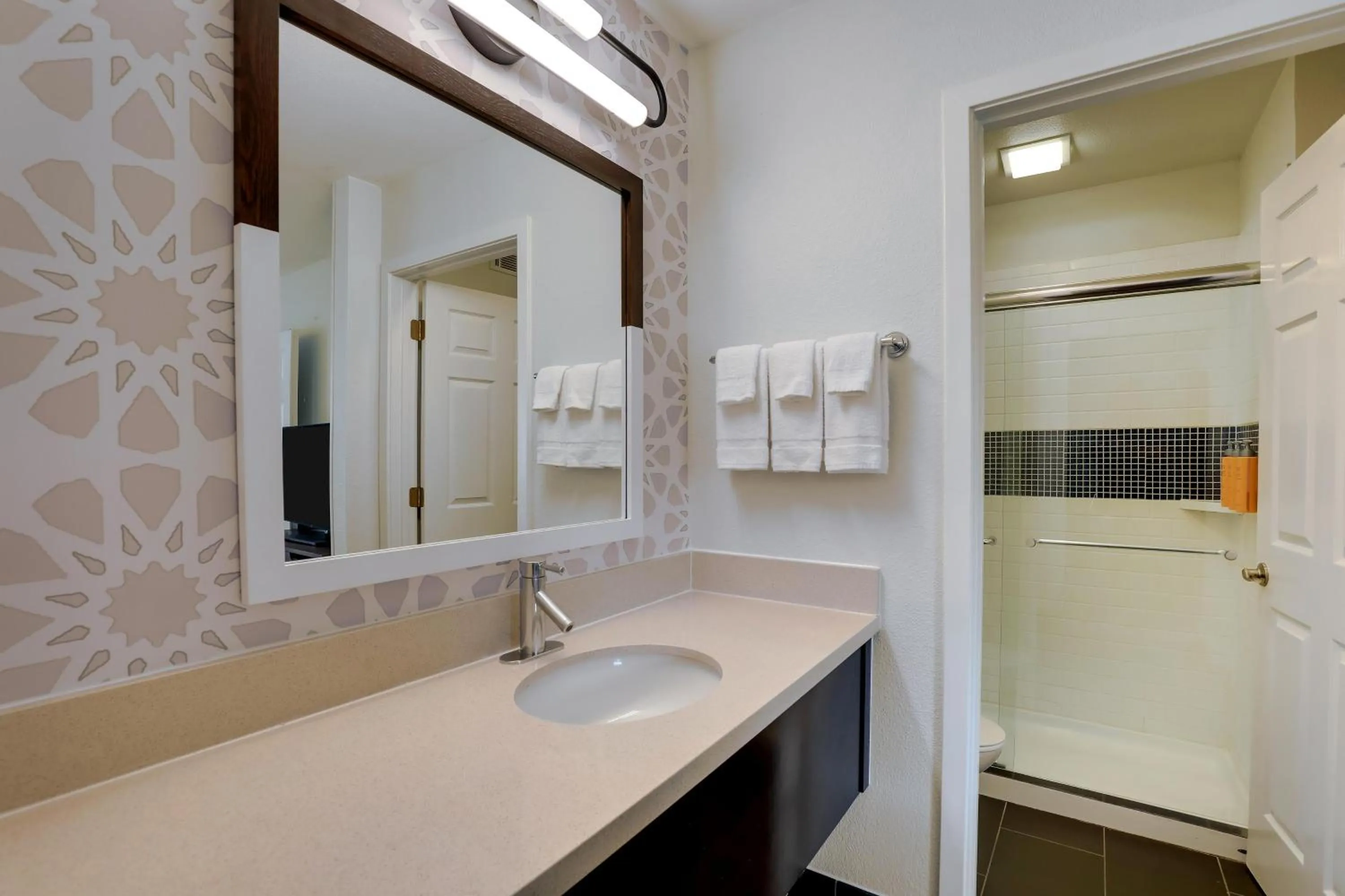 Bathroom in Sonesta ES Suites San Jose - Airport