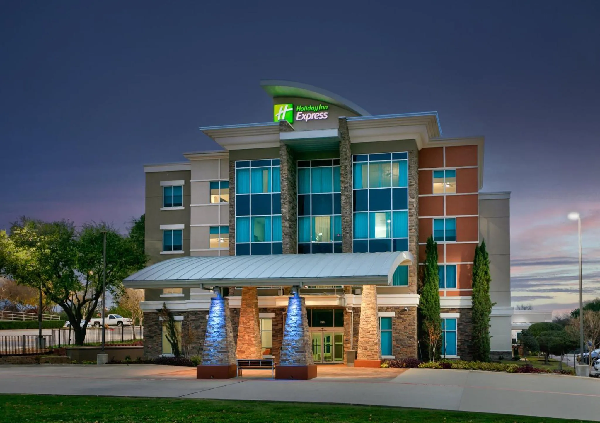 Property building in Holiday Inn Express & Suites North Dallas at Preston by IHG