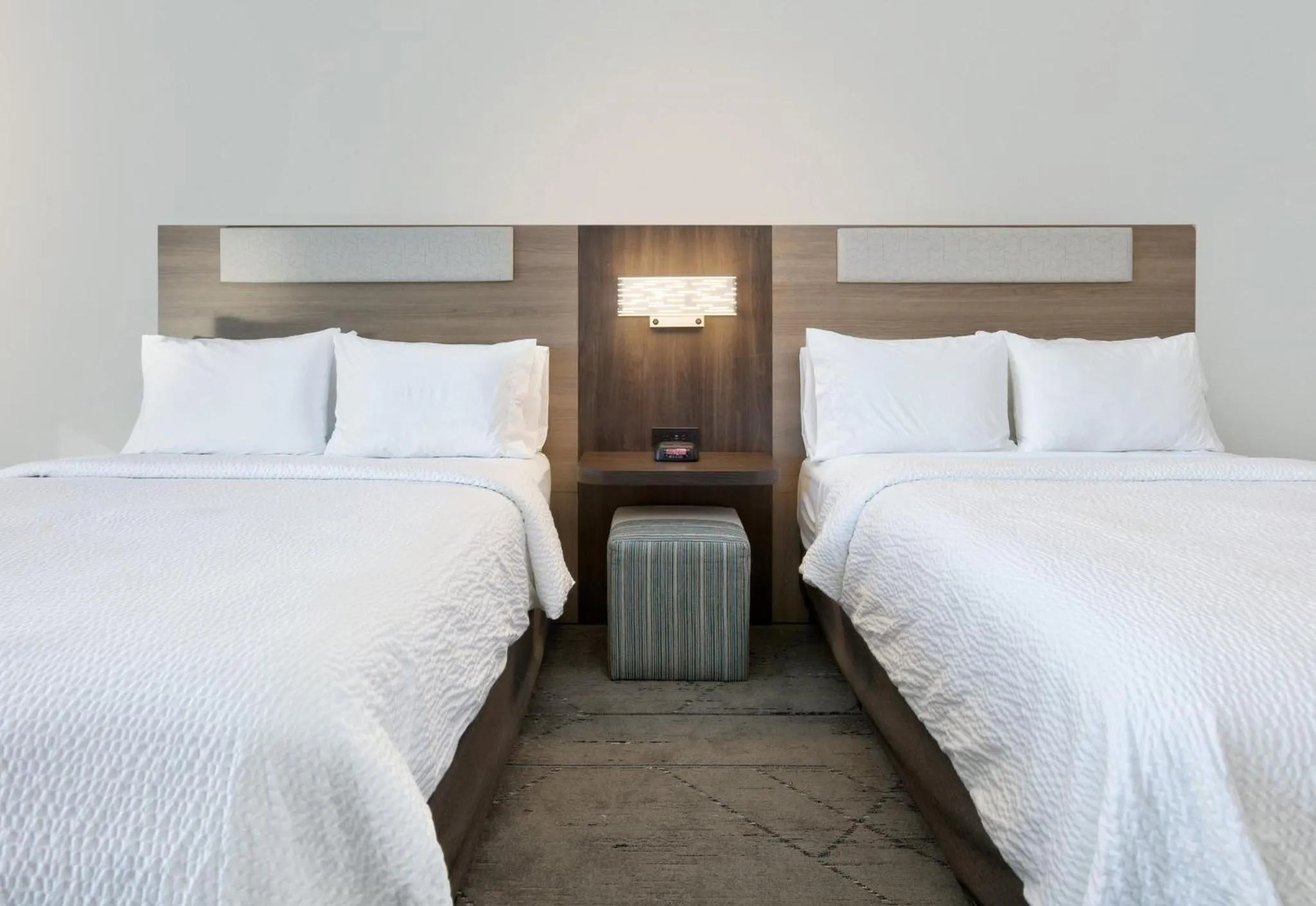 Photo of the whole room, Bed in Holiday Inn Express & Suites North Dallas at Preston by IHG