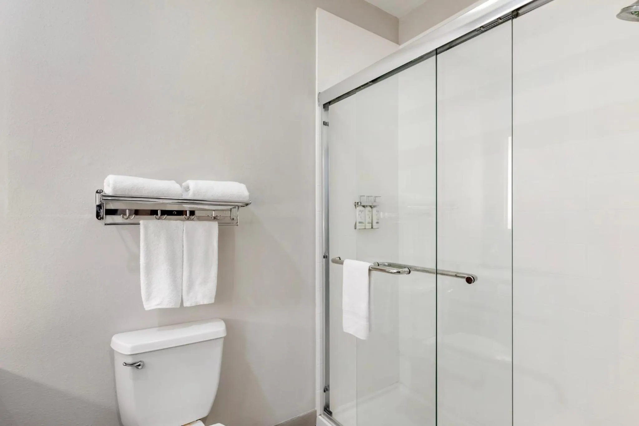 Photo of the whole room in Holiday Inn Express Hotel and Suites Alice by IHG