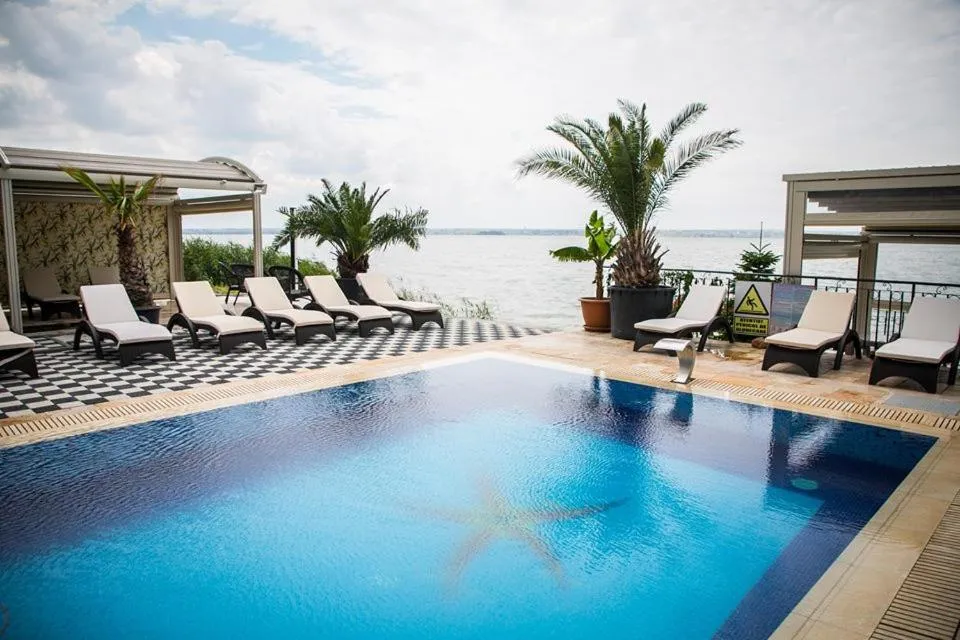 Almar Lake View Boutique H Adults Only