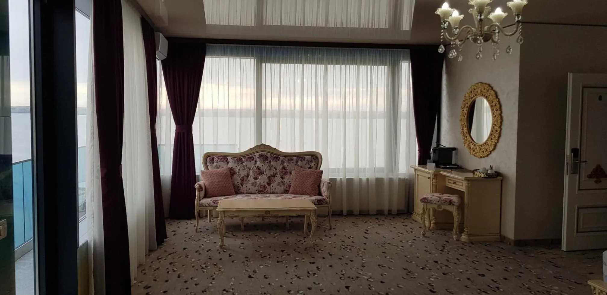 Almar Lake View Boutique H Adults Only