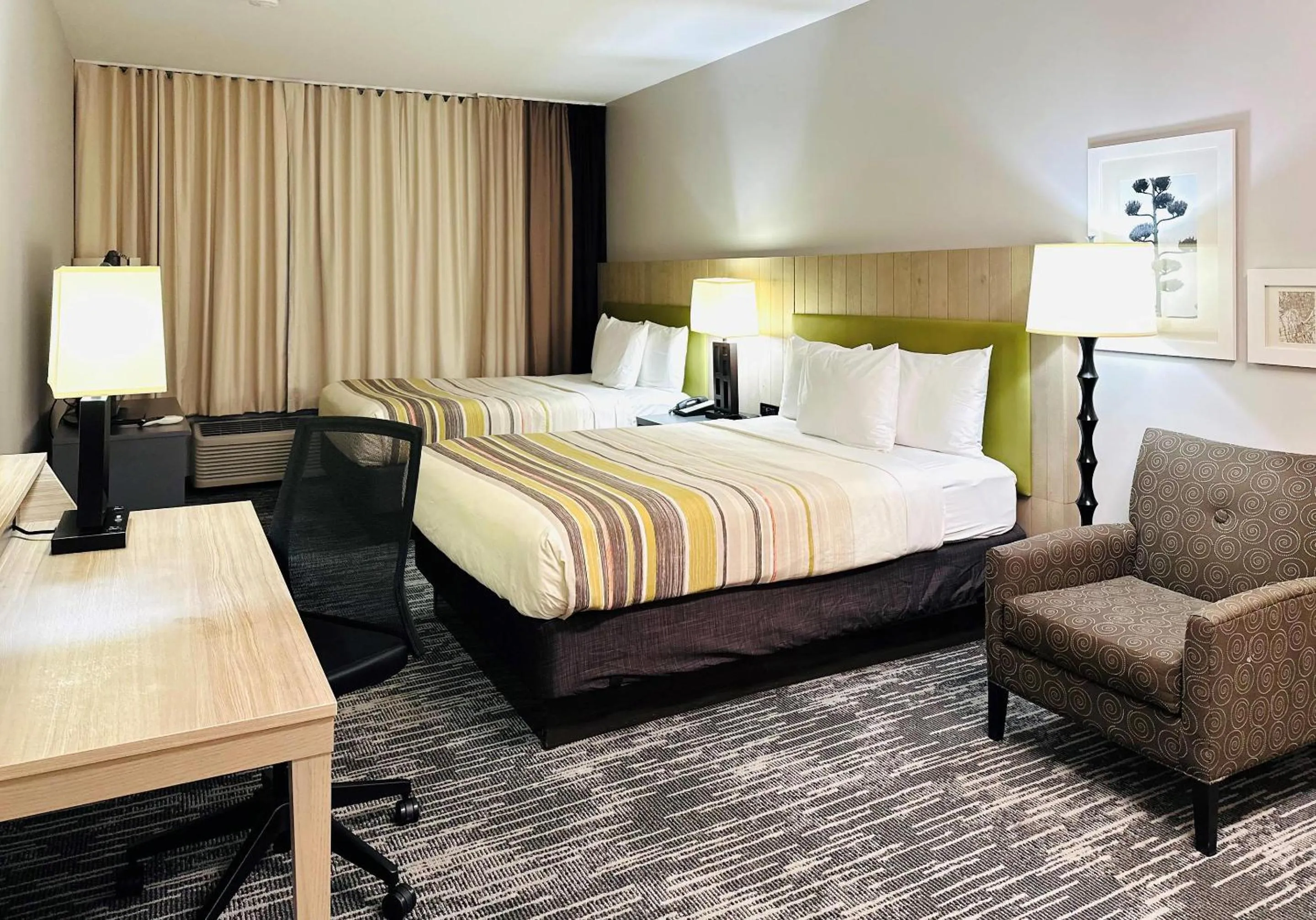Bedroom, Bed in Country Inn & Suites by Radisson, San Jose International Airport, CA