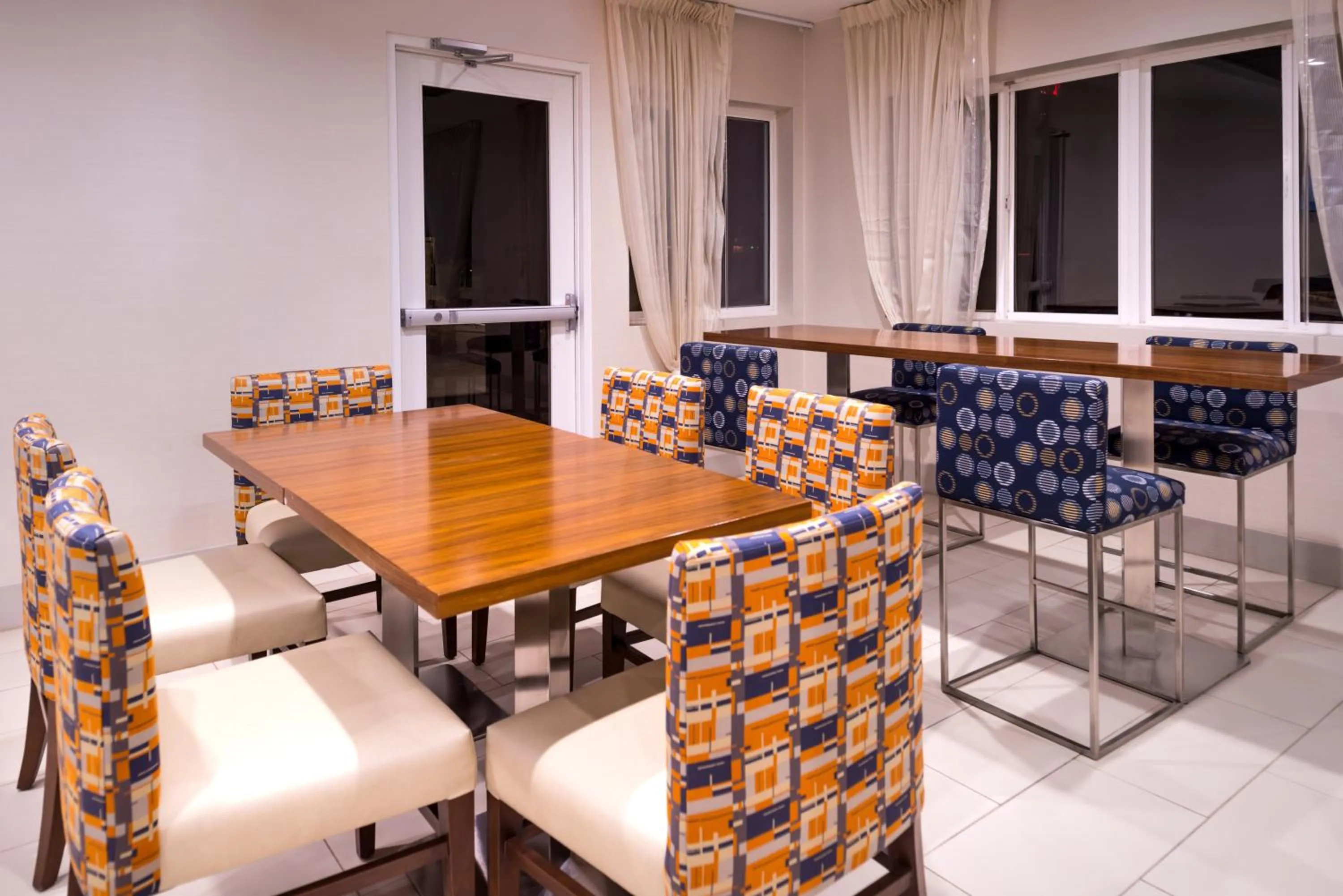 Breakfast in Holiday Inn Express & Suites Alamogordo Highway 54/70 by IHG