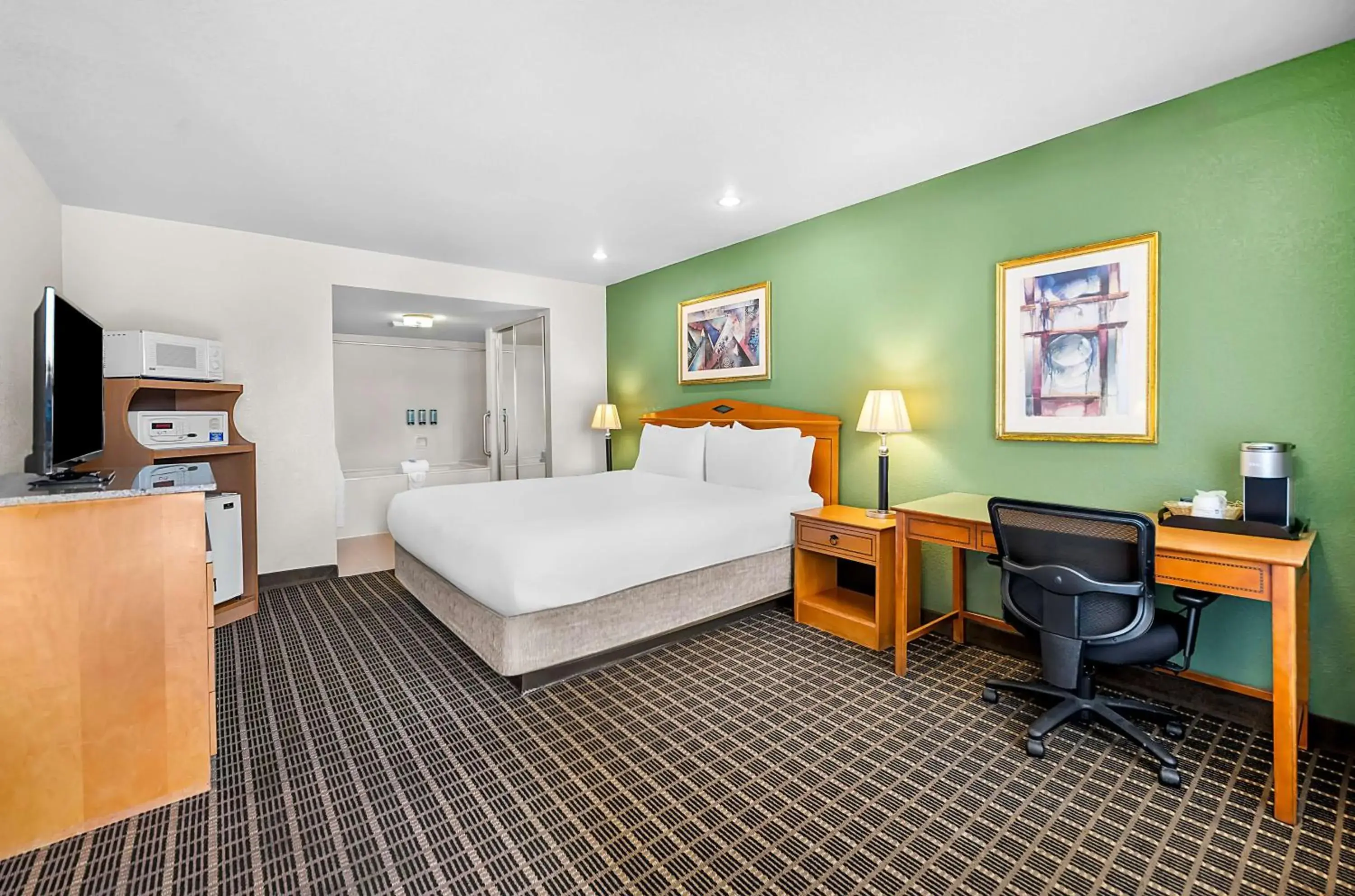 King Room with Jetted Tub in SureStayPlus Hotel by Best Western San Jose Central City King Room with Jetted Tub in SureStayPlus Hotel by Best Western San Jose Central City