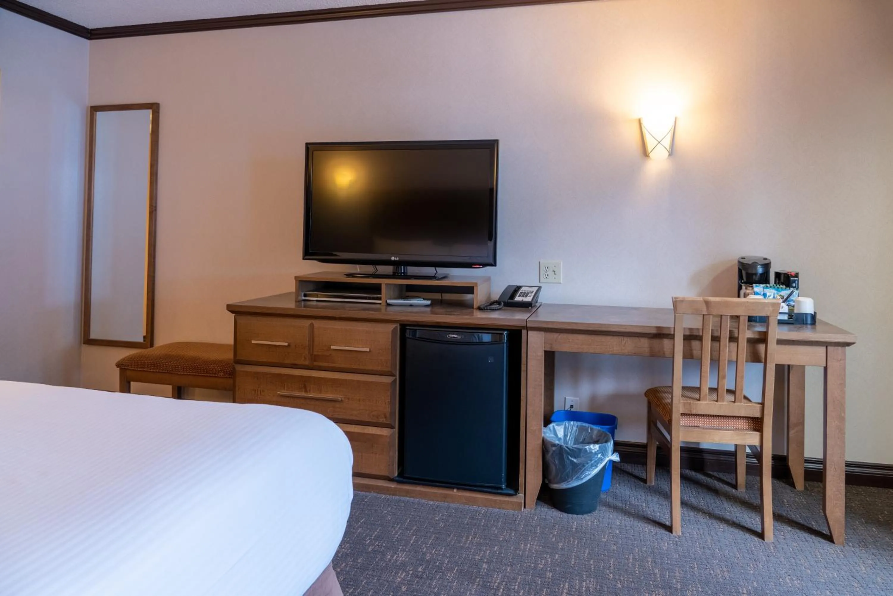 TV and multimedia, Bed in The Rundlestone Lodge