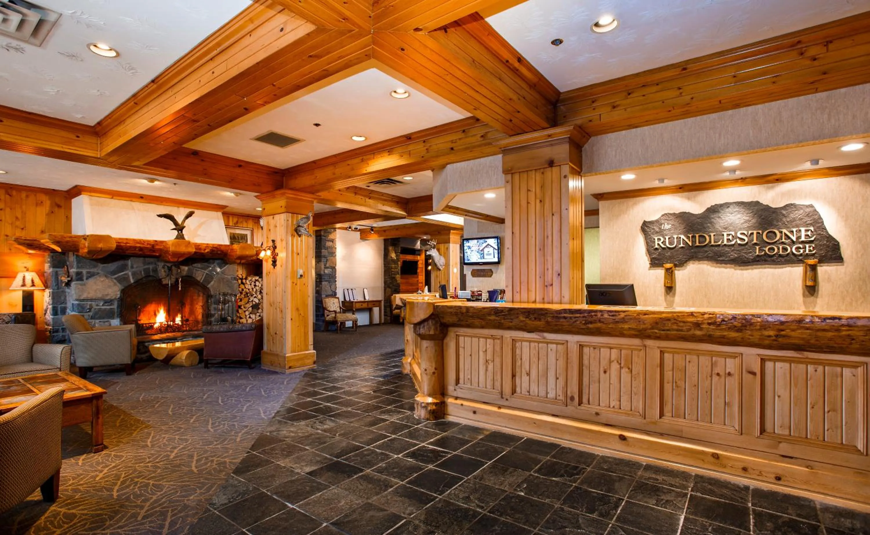 Lobby or reception in The Rundlestone Lodge