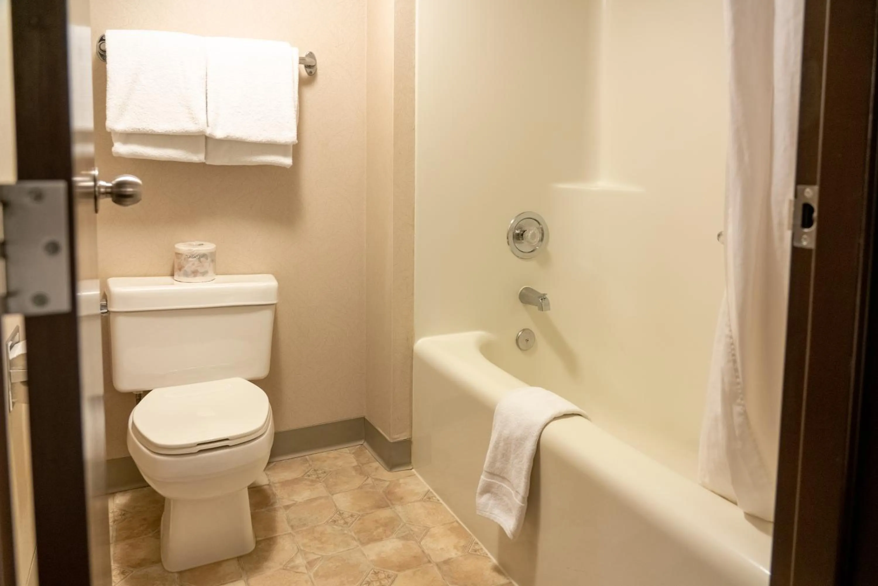 Bathroom in The Rundlestone Lodge